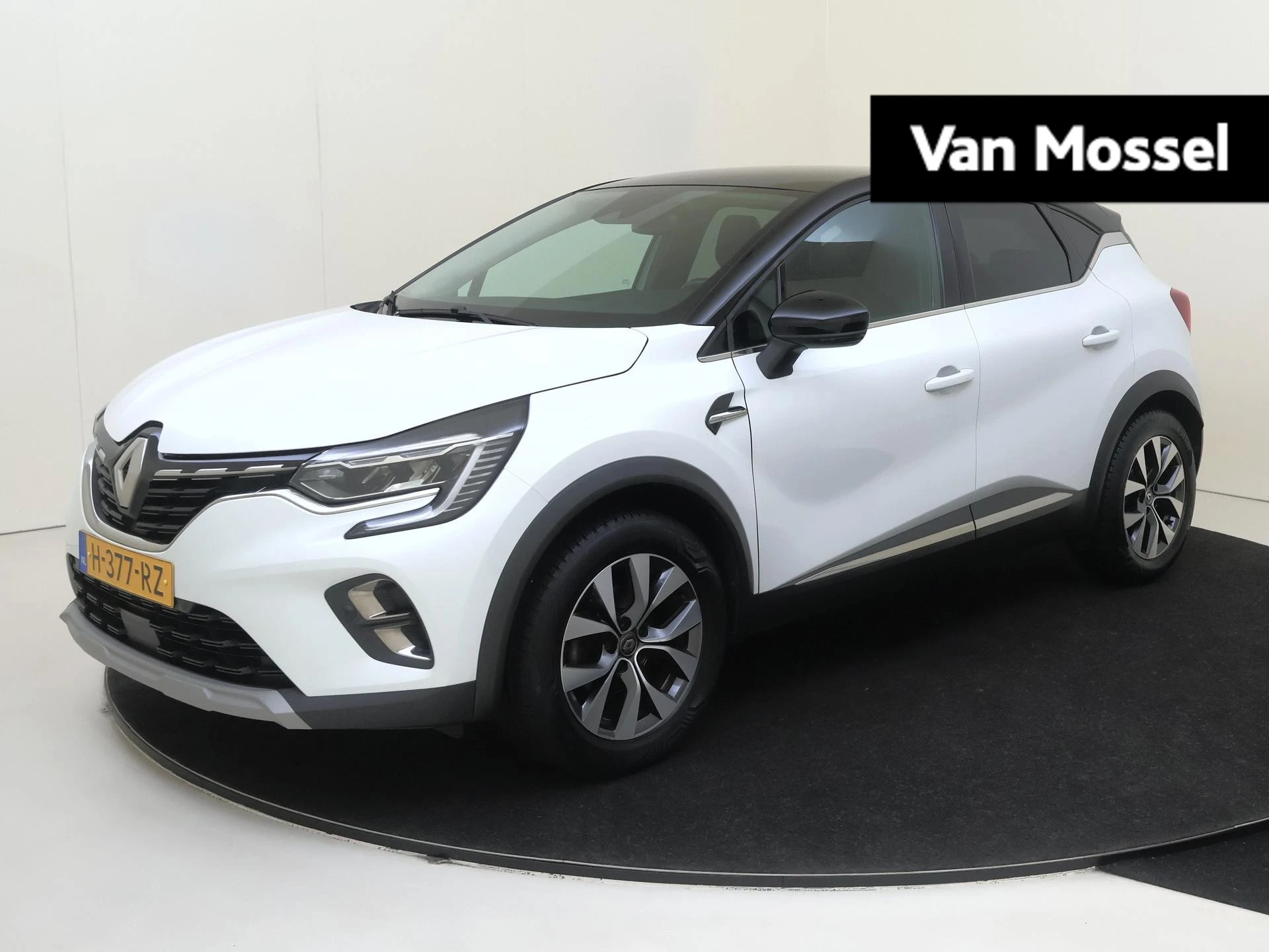 Renault-Captur-image-0