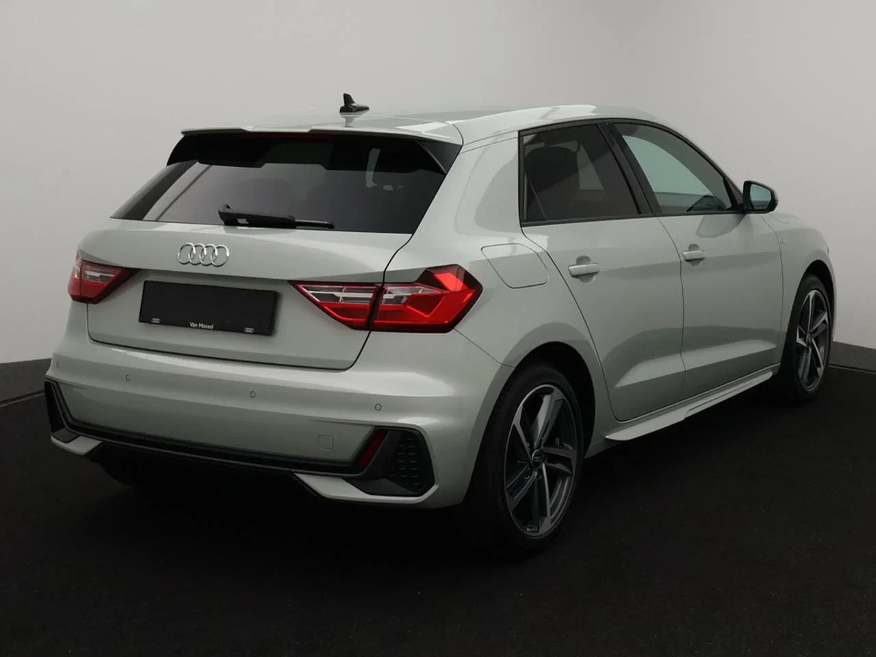 Audi-A1 Sportback-image-5