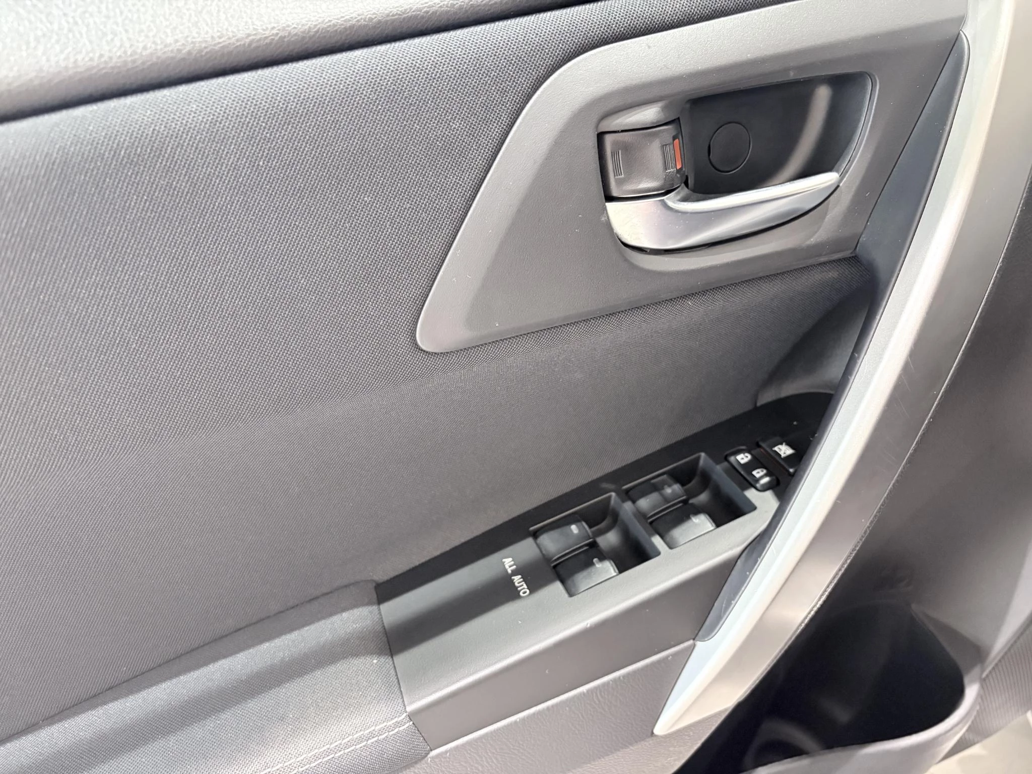 Toyota-Auris-image-11