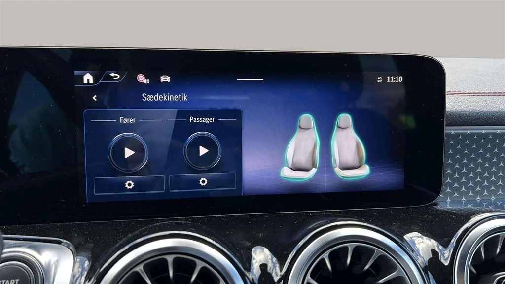 Mercedes-Benz-EQB-image-17