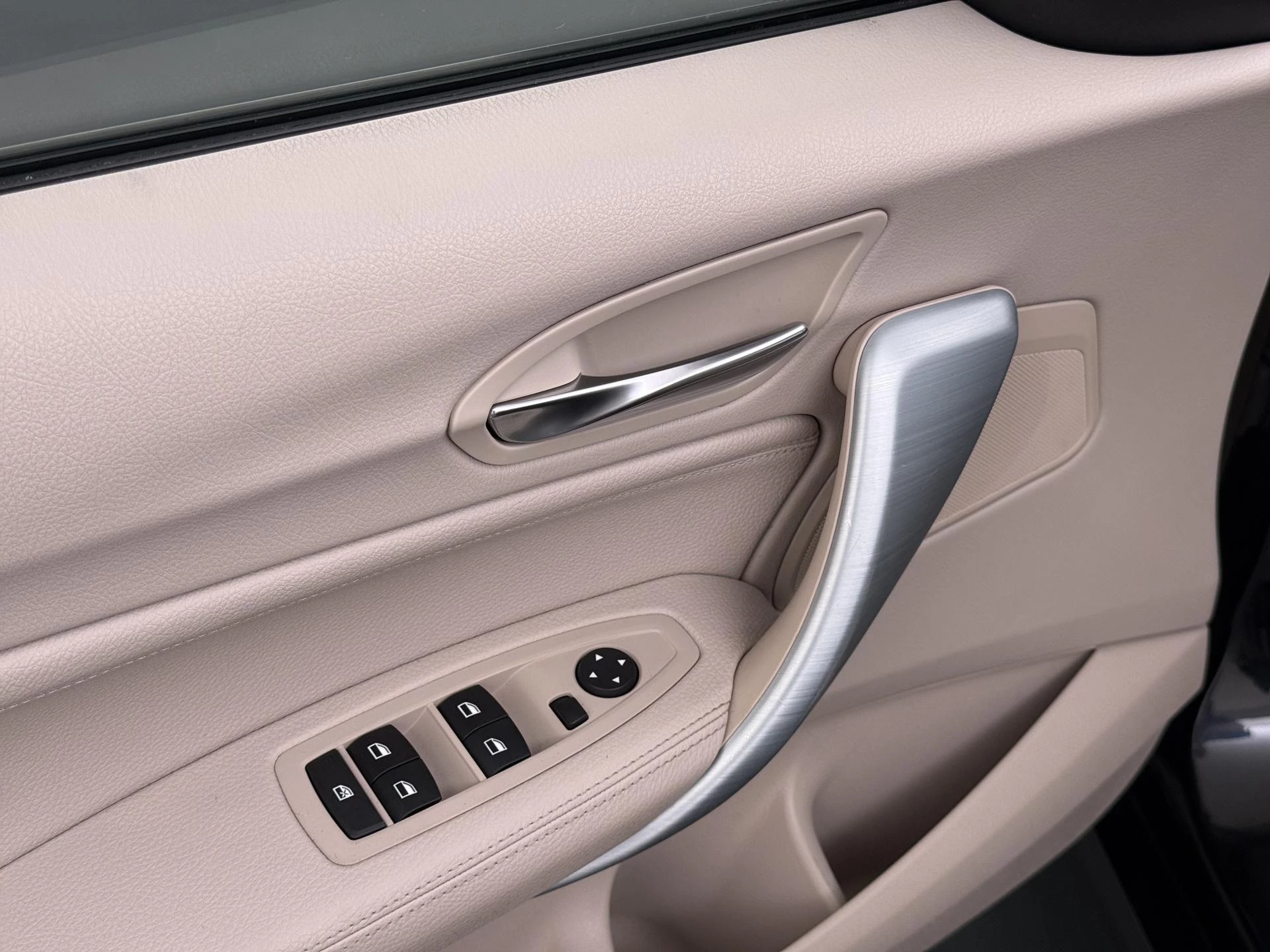 BMW-1 Serie-image-11