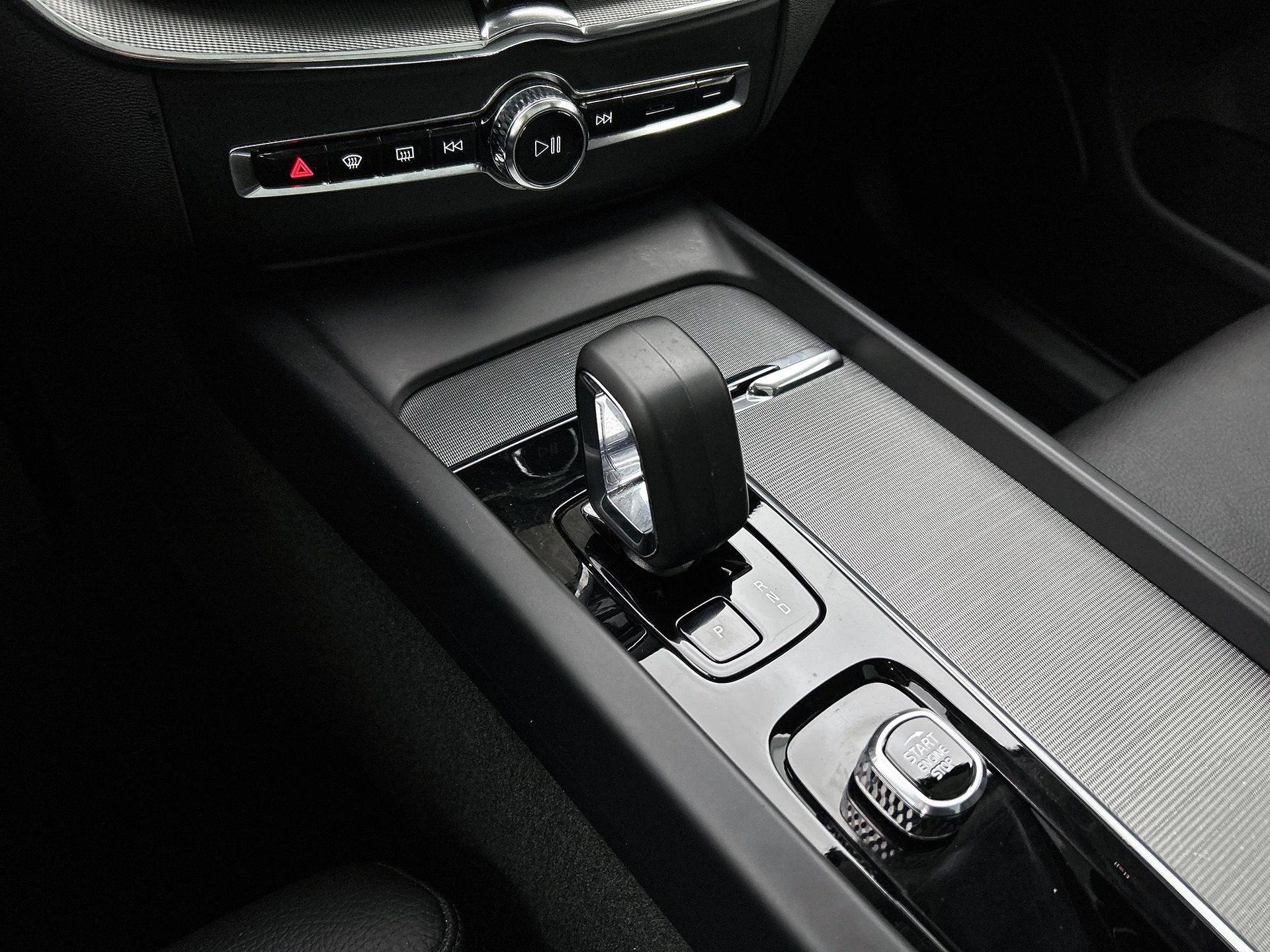 Volvo XC60 2.0 T6 Plug-in hybrid AWD Plus Bright