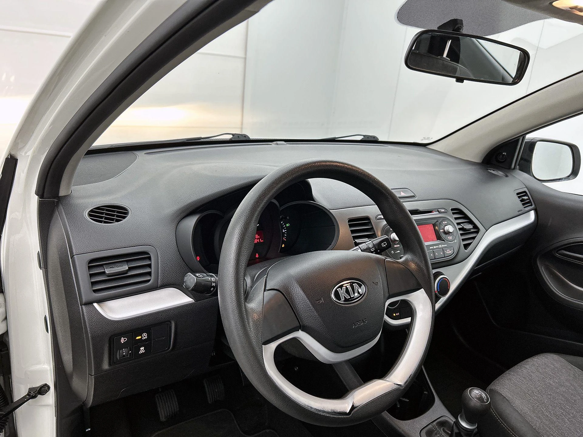 Kia-Picanto-image-15