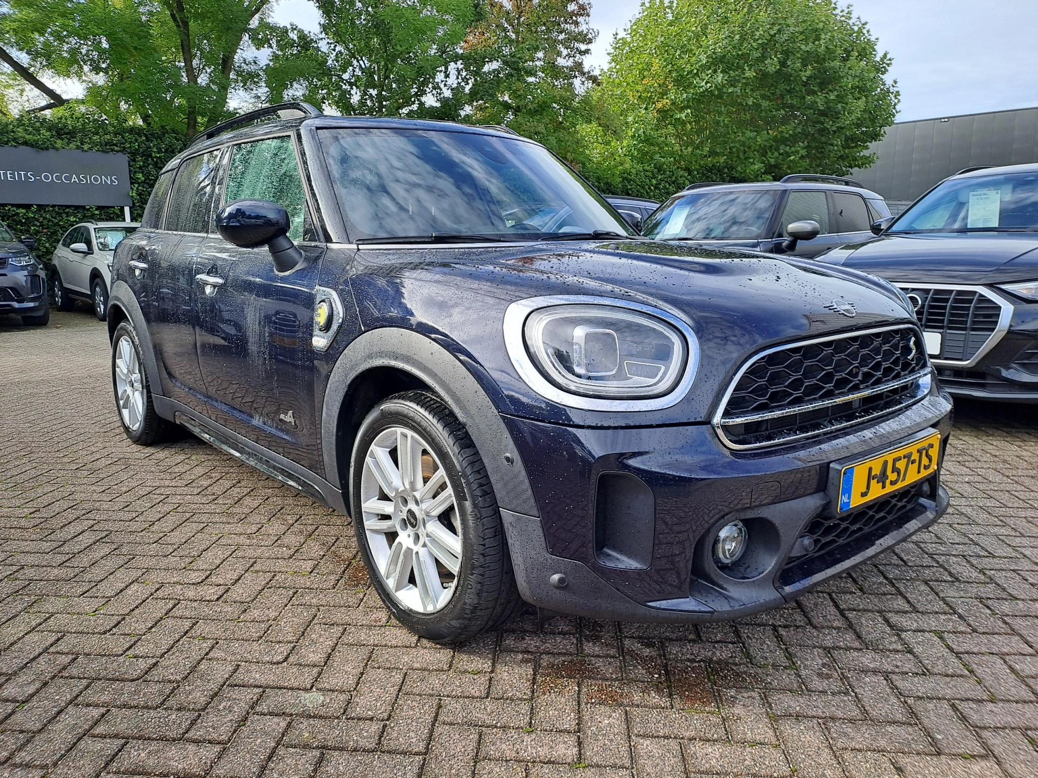 MINI-Countryman-image-1