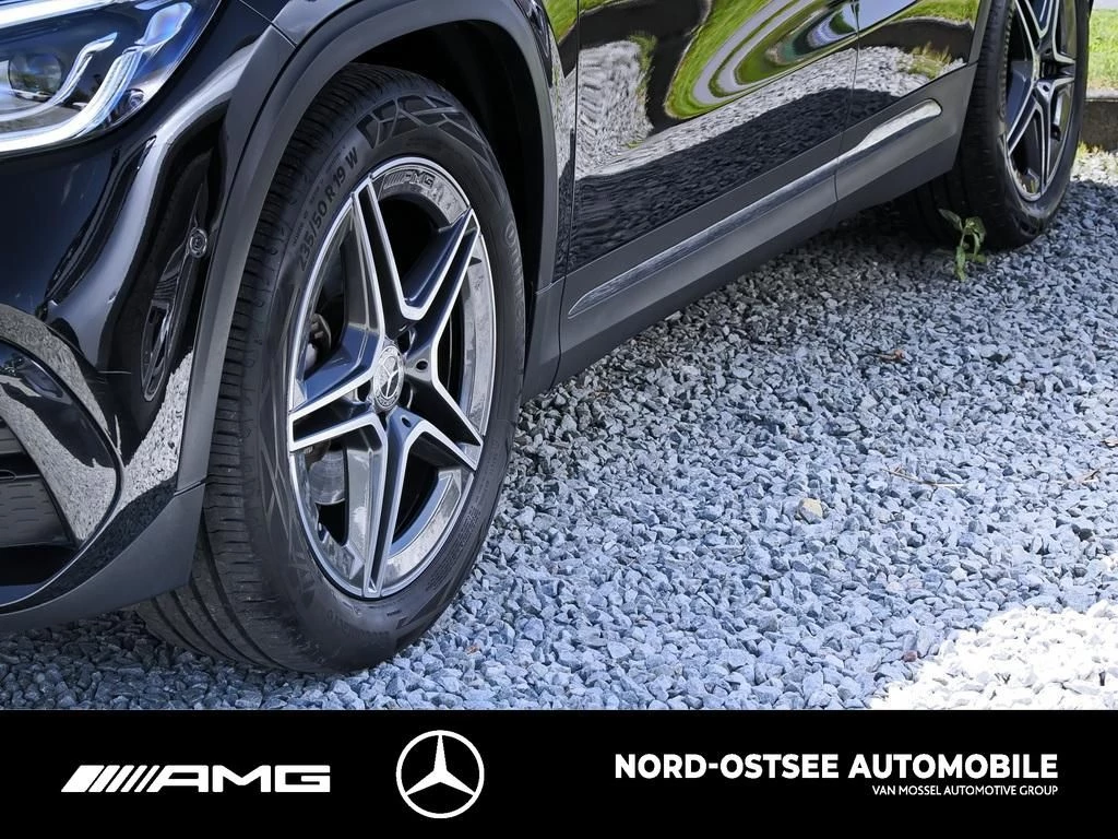 Mercedes-Benz GLA 200 d AMG KAMERA TEMPO BURMESTER AHK MBUX AMG Line