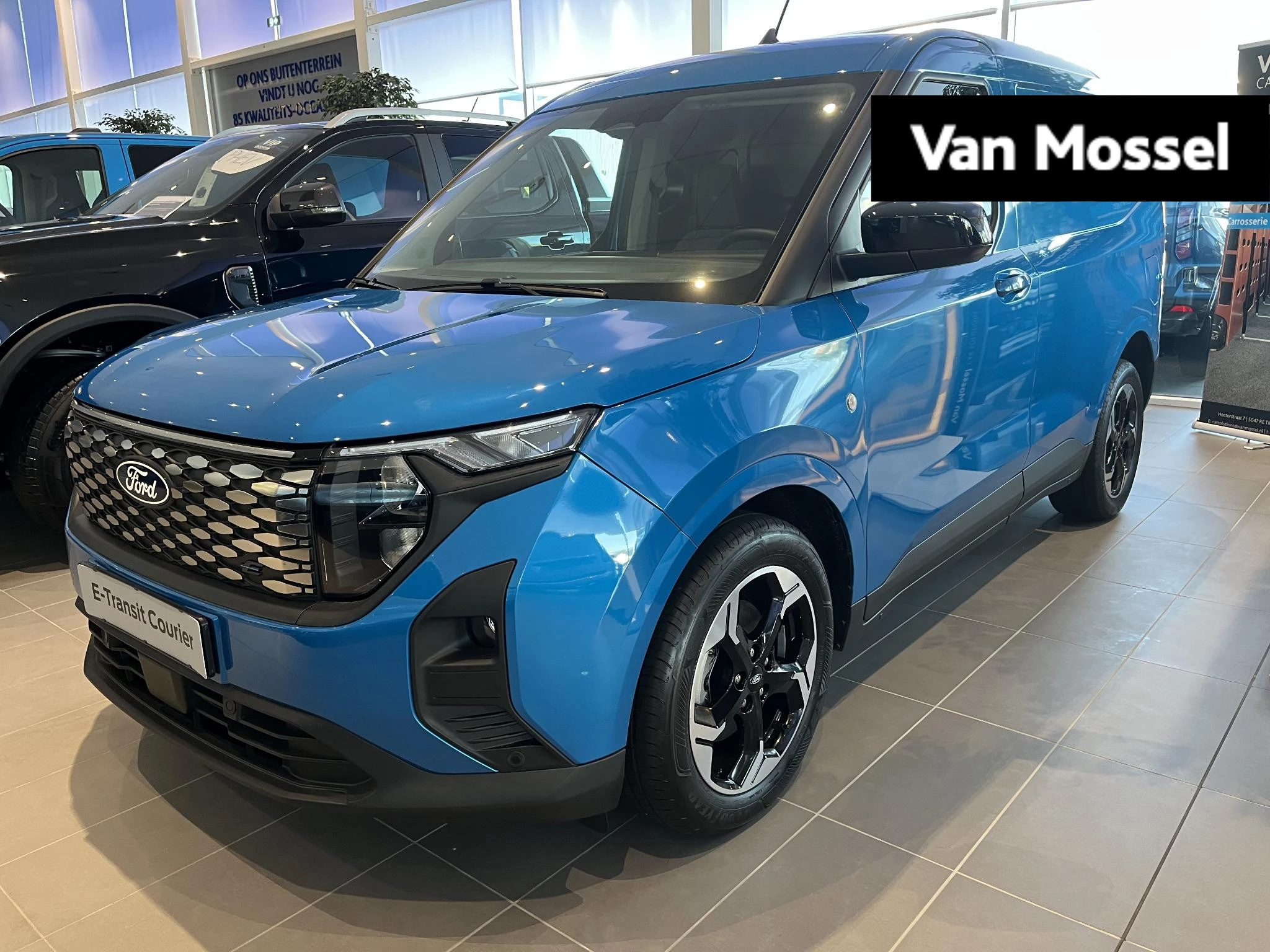 Ford-E-Transit-image-0