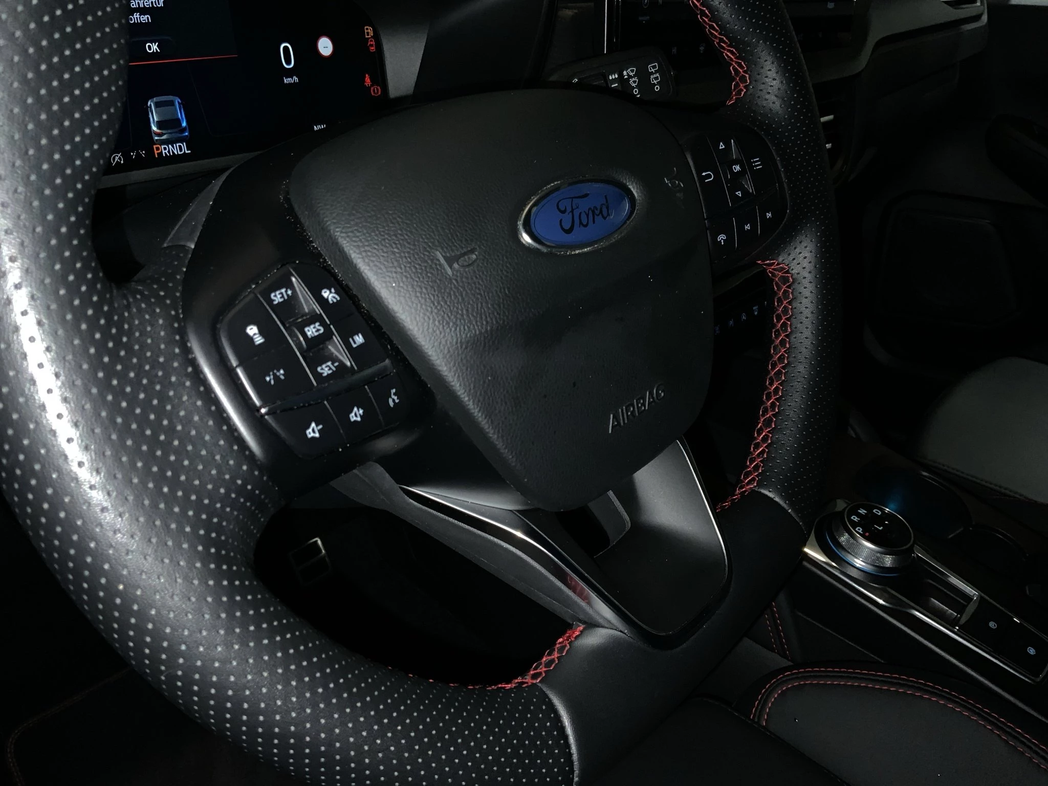 Ford-Kuga-image-24