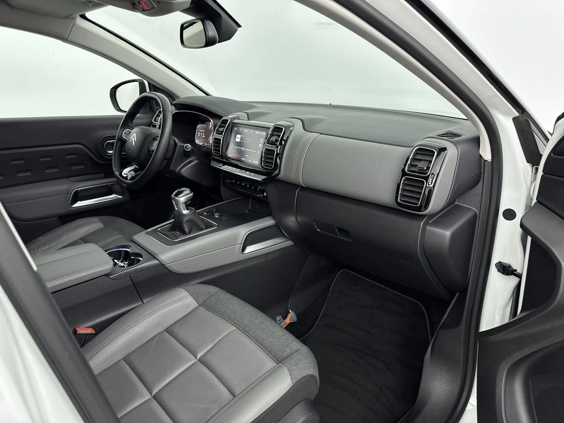Citroën-C5 Aircross-image-15