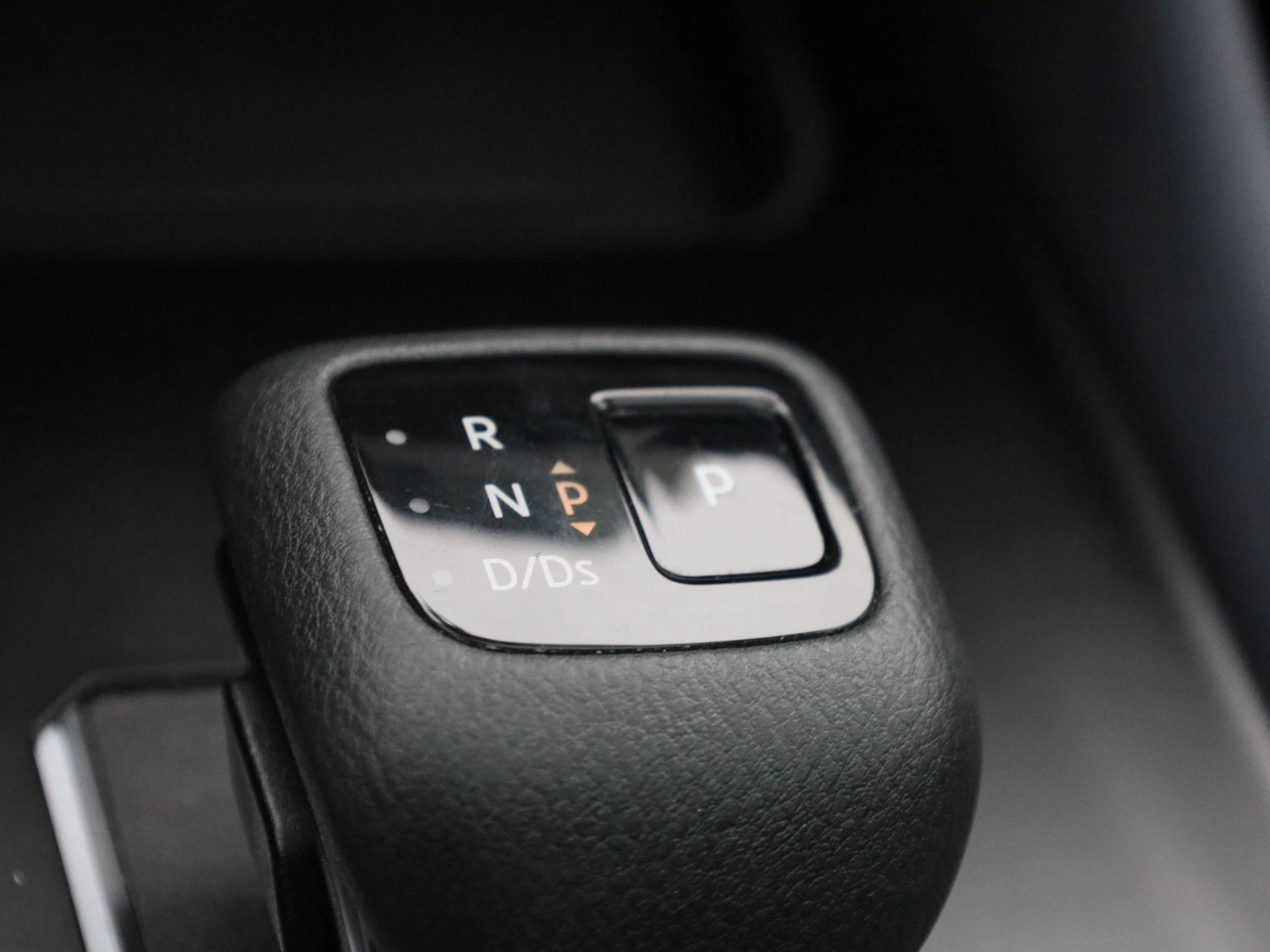 Nissan-QASHQAI-image-18