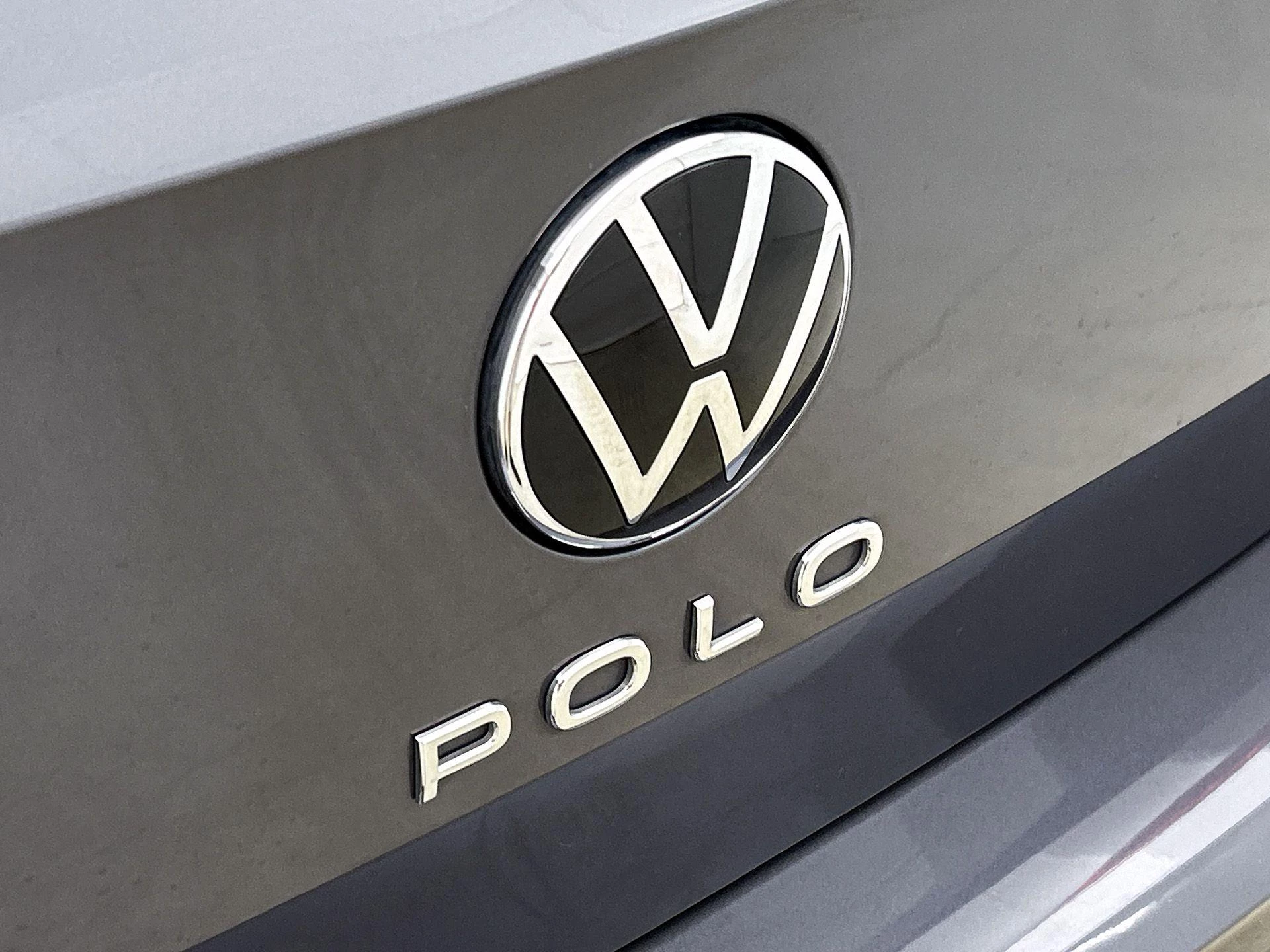 Volkswagen-Polo-image-12