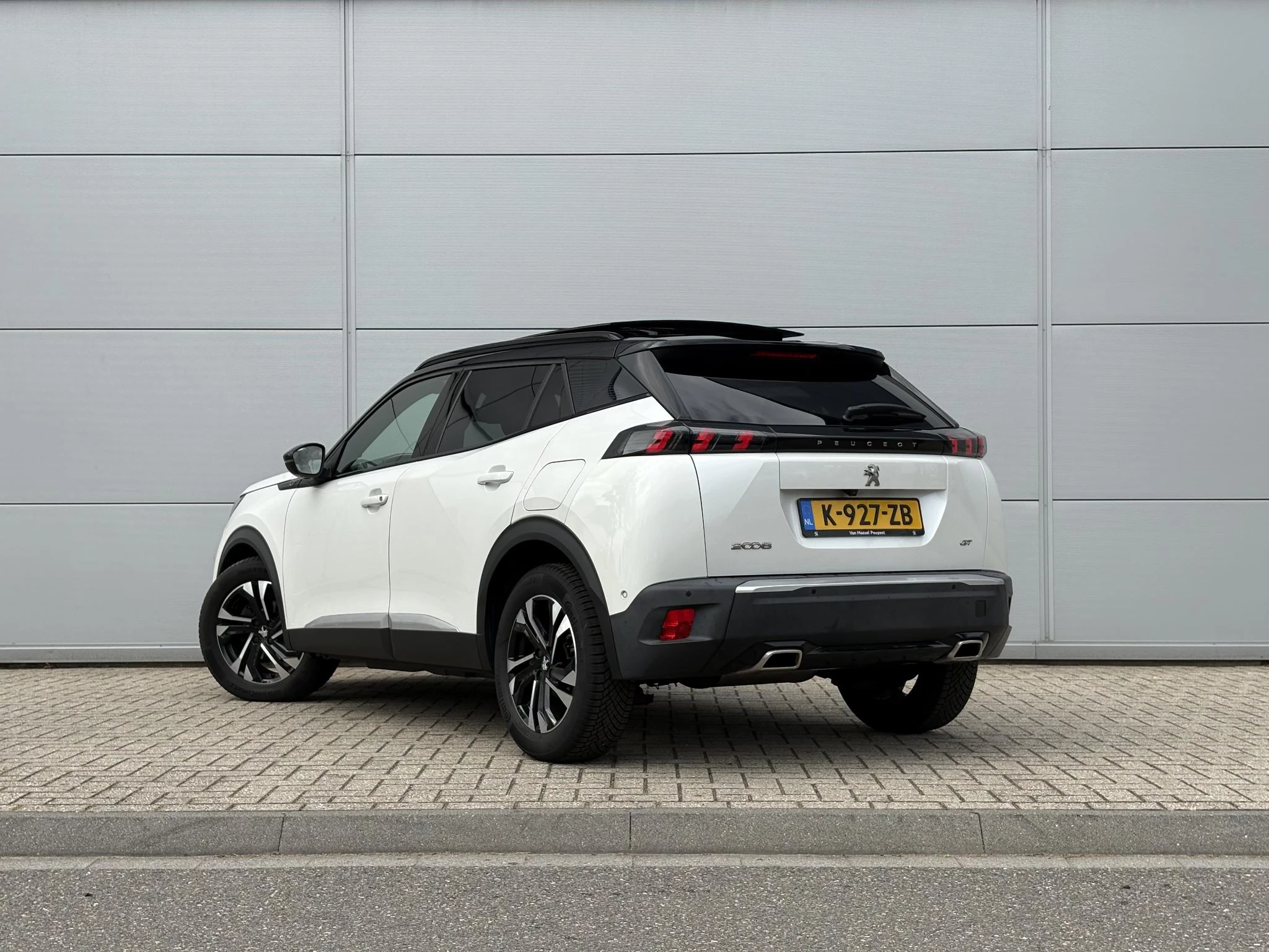 Peugeot-2008-image-3