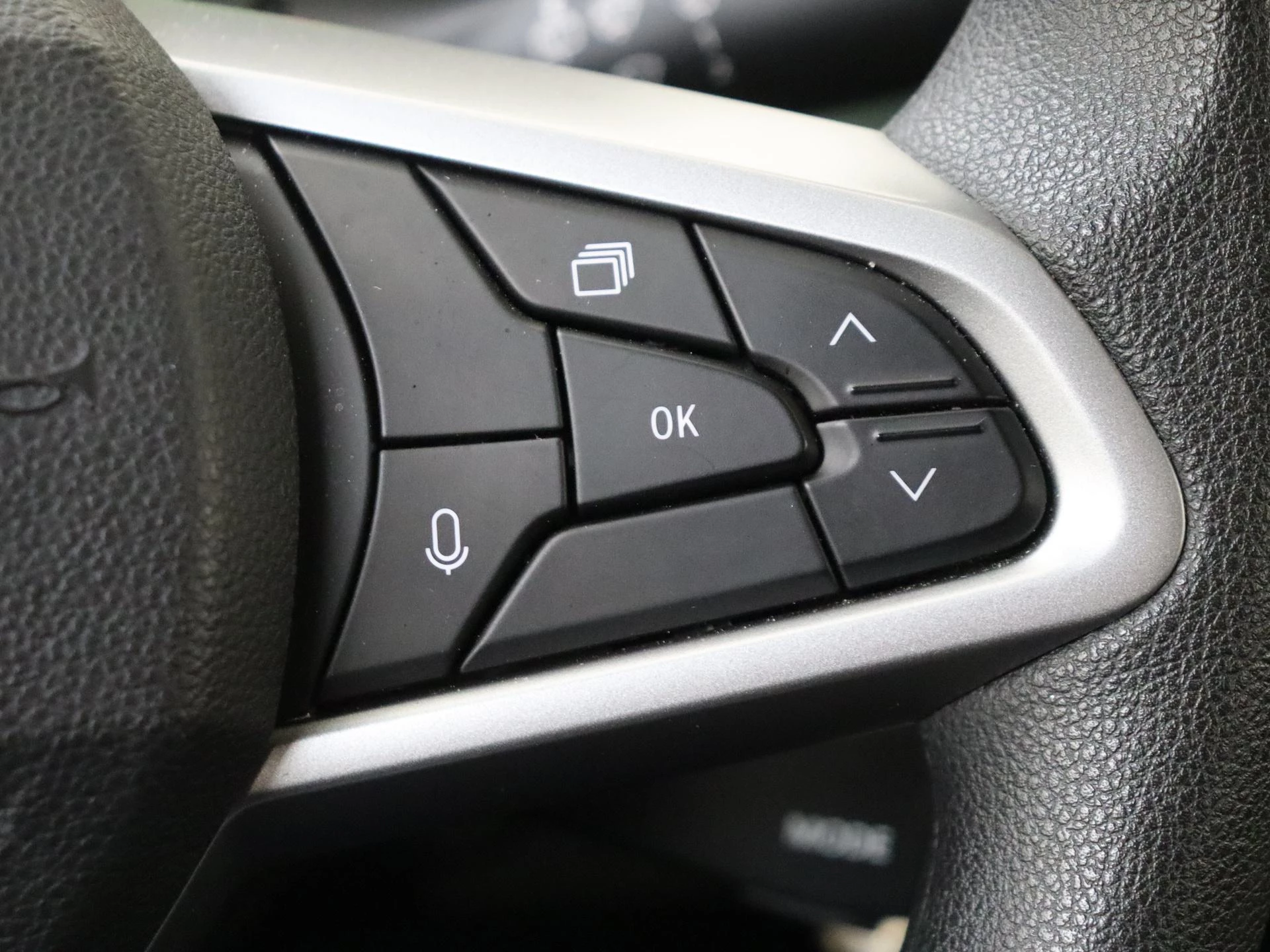 Dacia-Spring-image-16