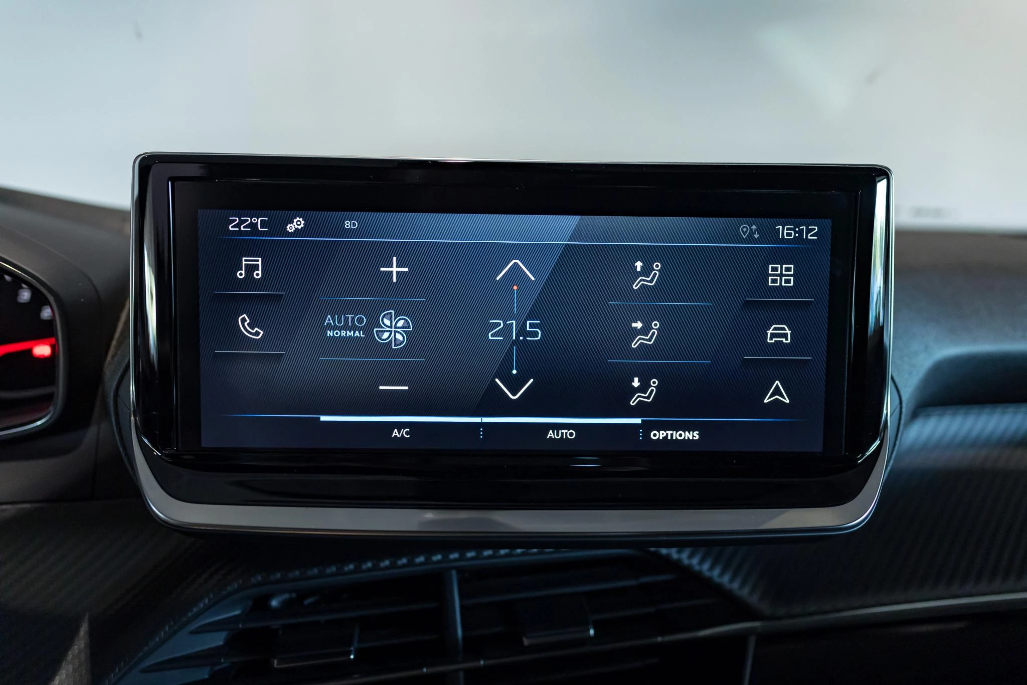 Peugeot-2008-image-28