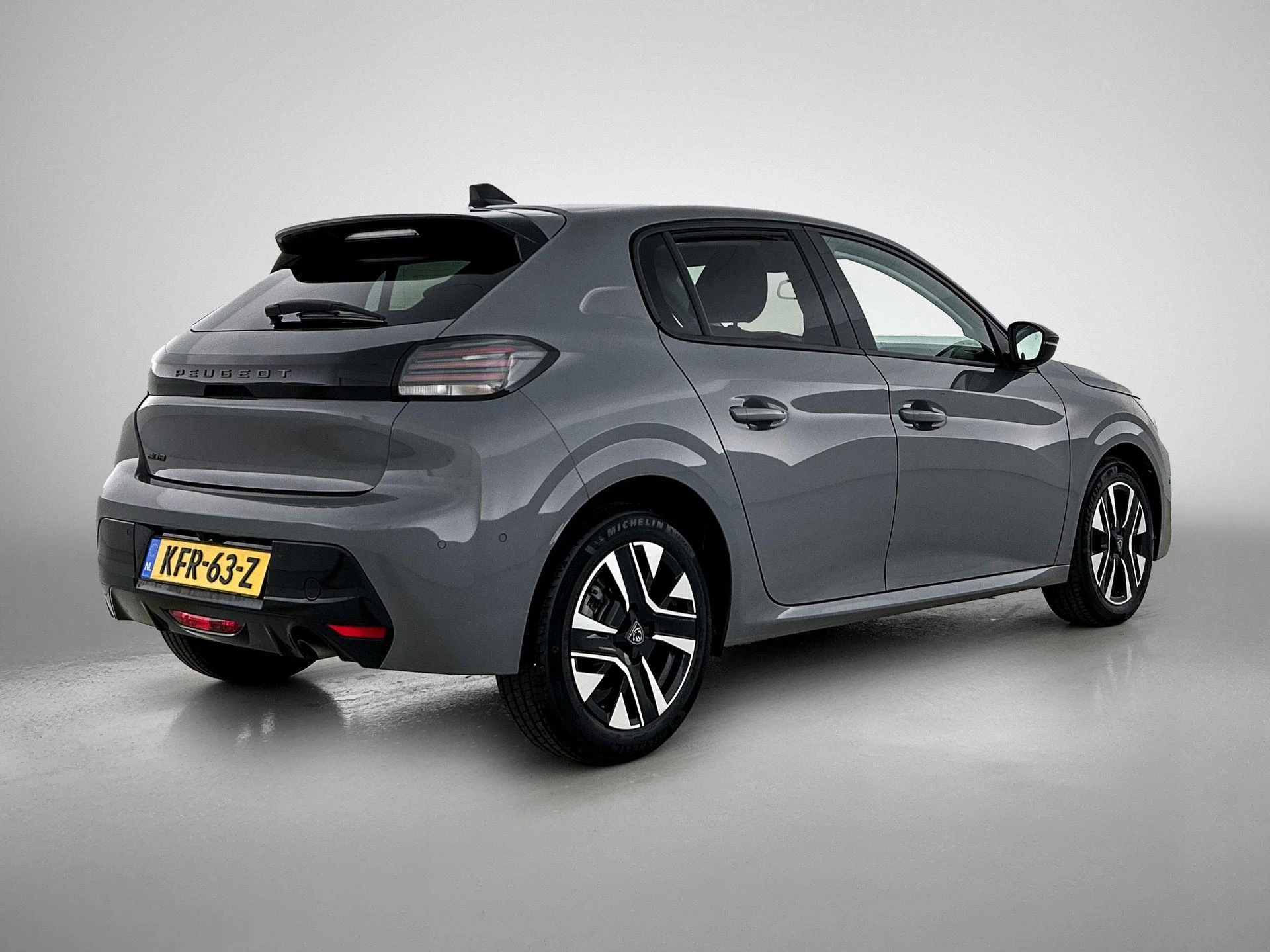 Peugeot-208-image-3
