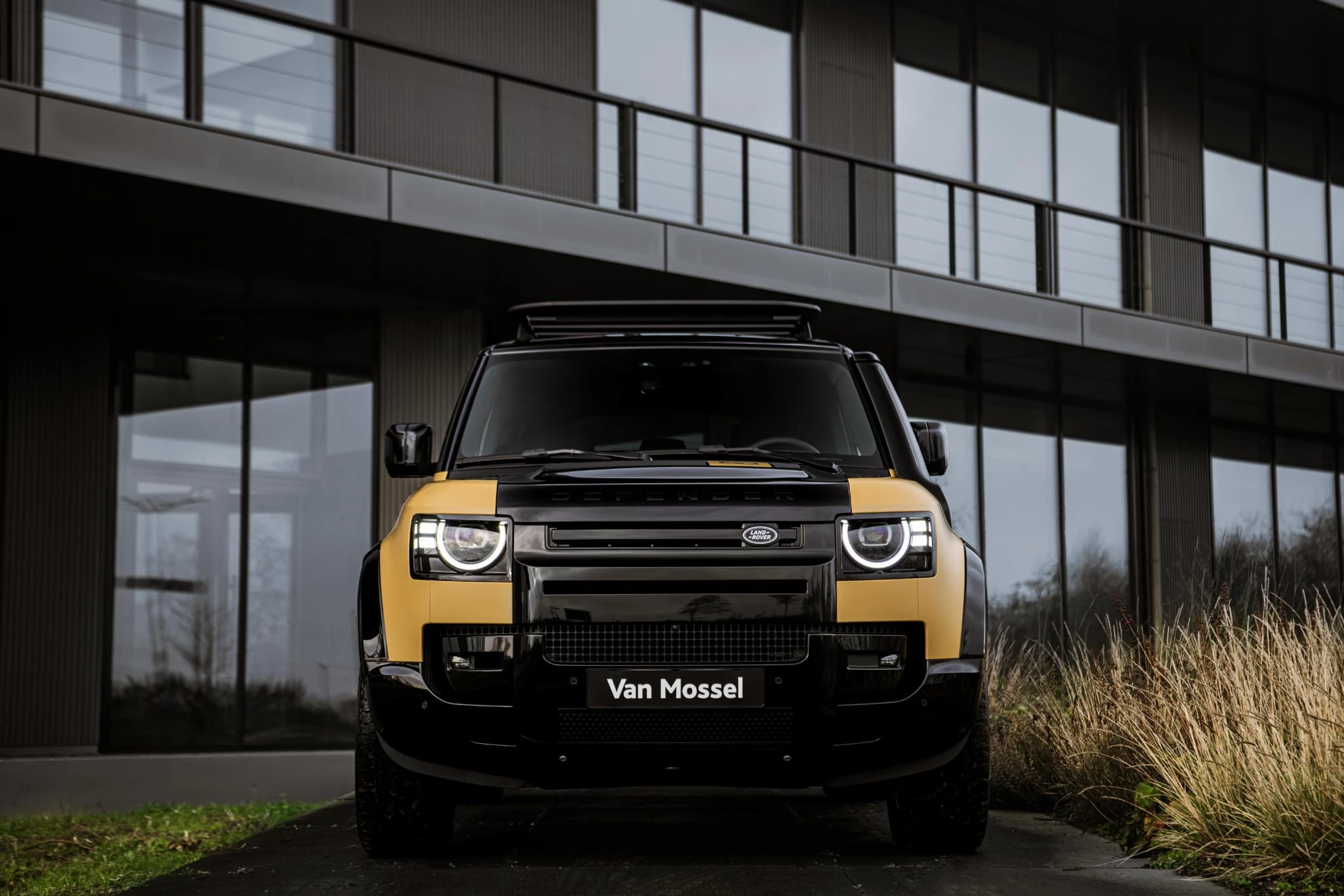 Land Rover-Defender-image-65