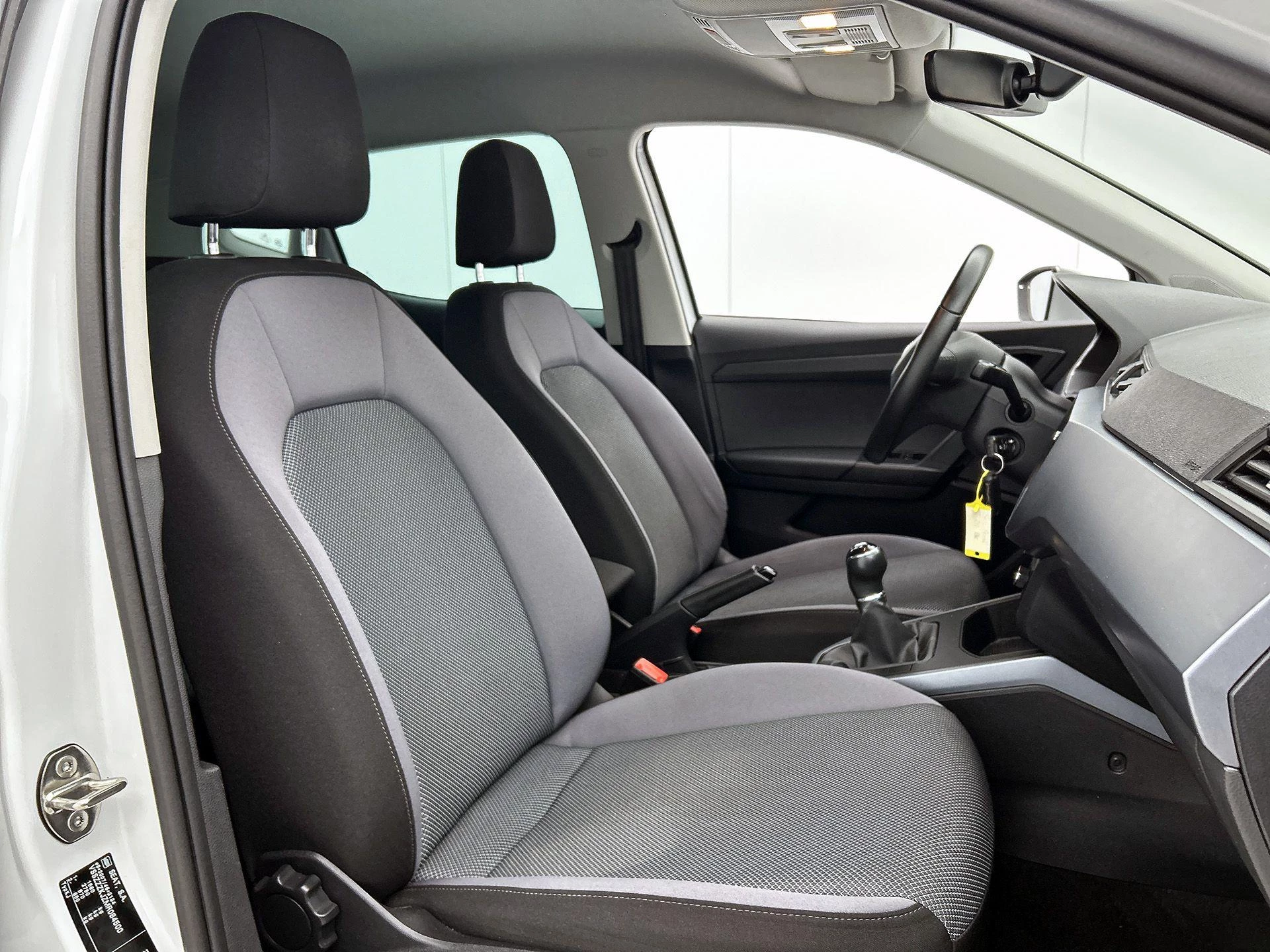 SEAT-Arona-image-35