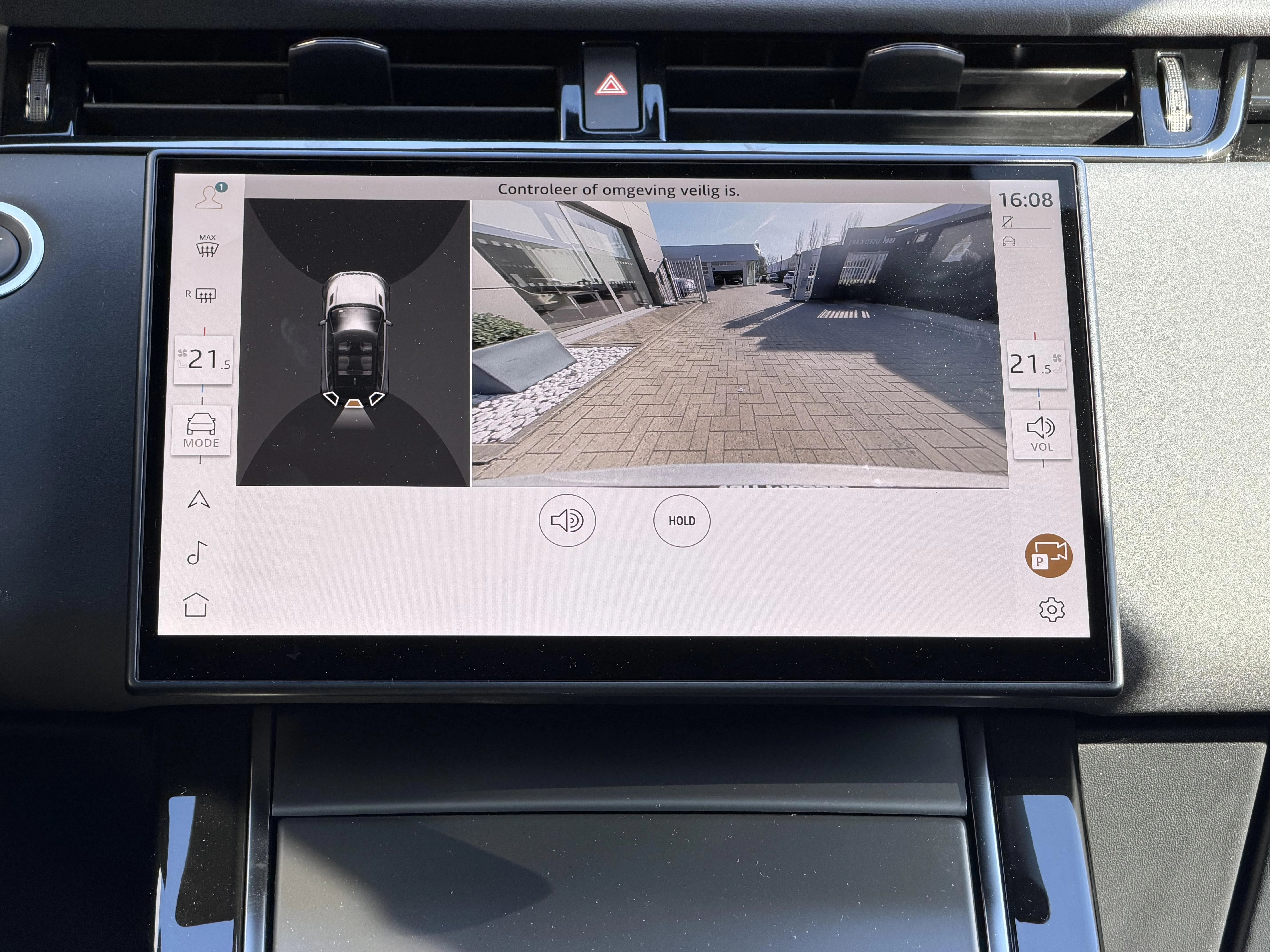 Land Rover-Range Rover Evoque-image-20