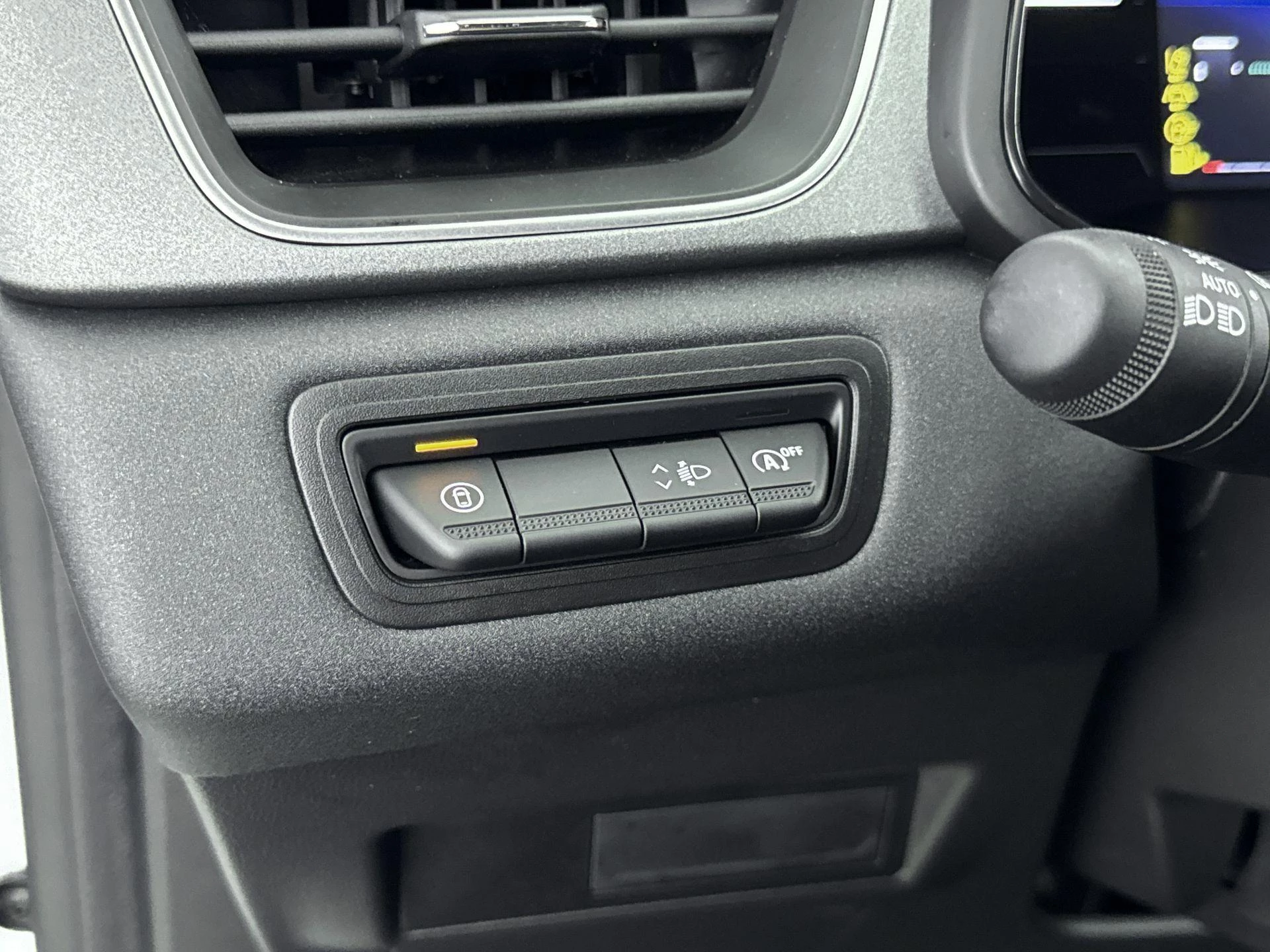 Renault-Captur-image-21