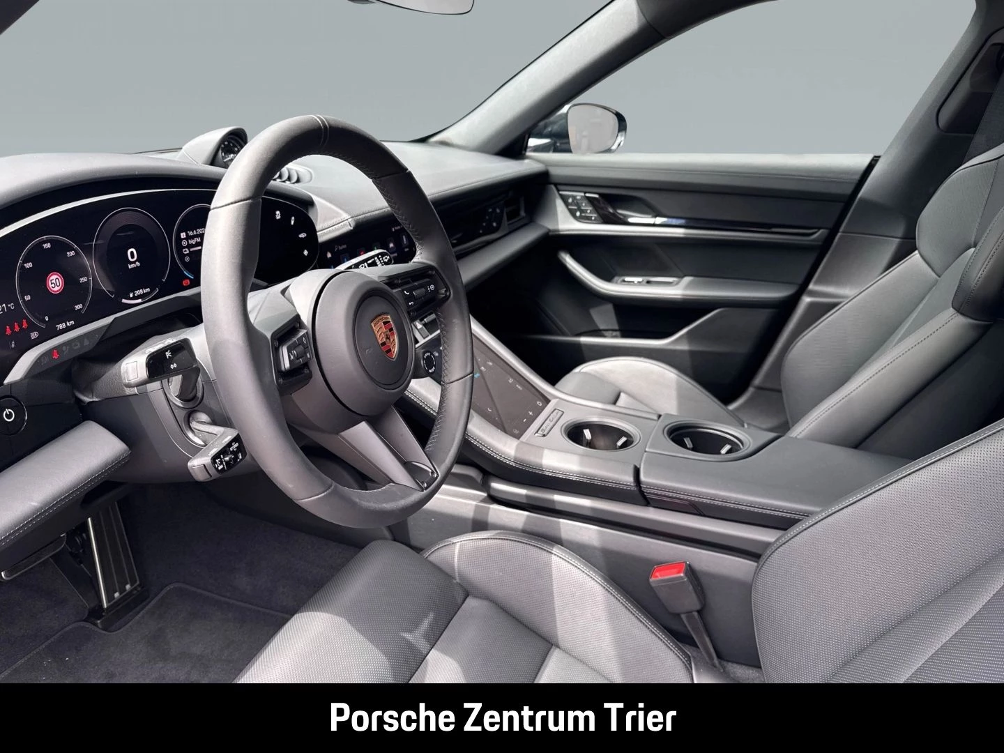 Porsche Taycan Sport Turismo Black Edition HA-Lenkung black edition