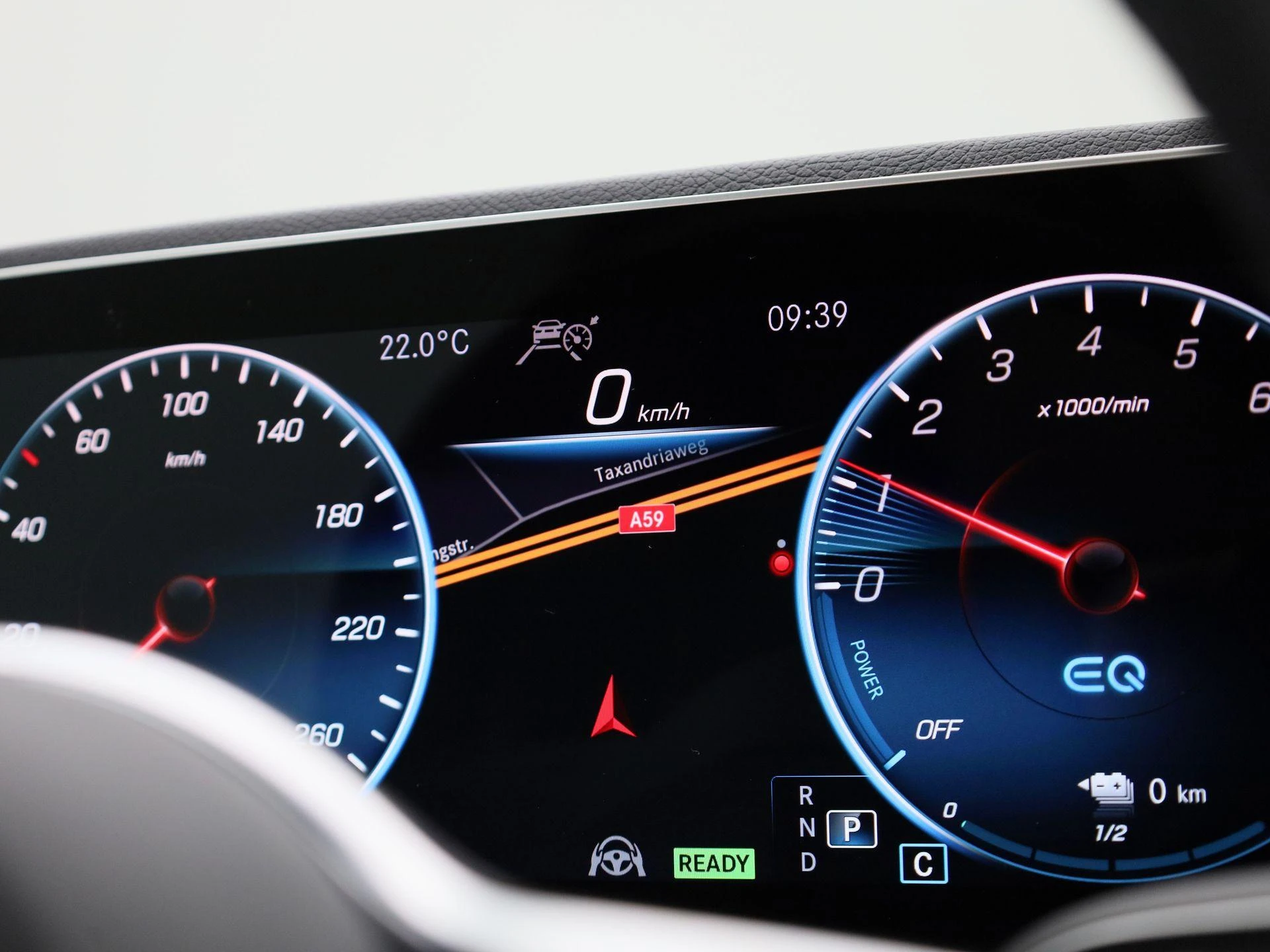 Mercedes-Benz-GLE-image-23