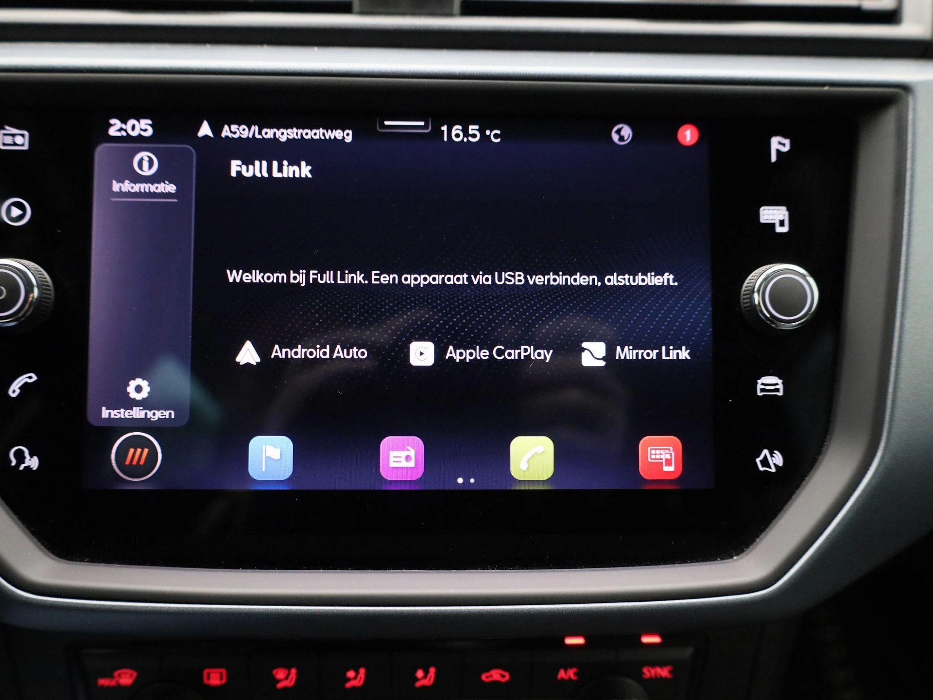 SEAT-Arona-image-24
