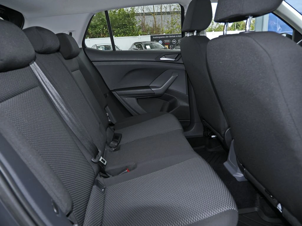 Volkswagen-T-Cross-image-12