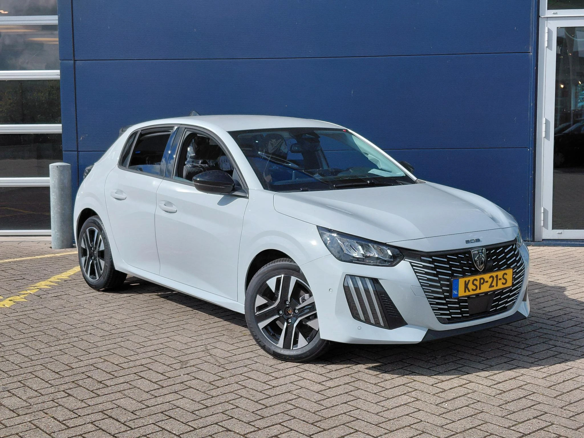 Peugeot-208-image-3