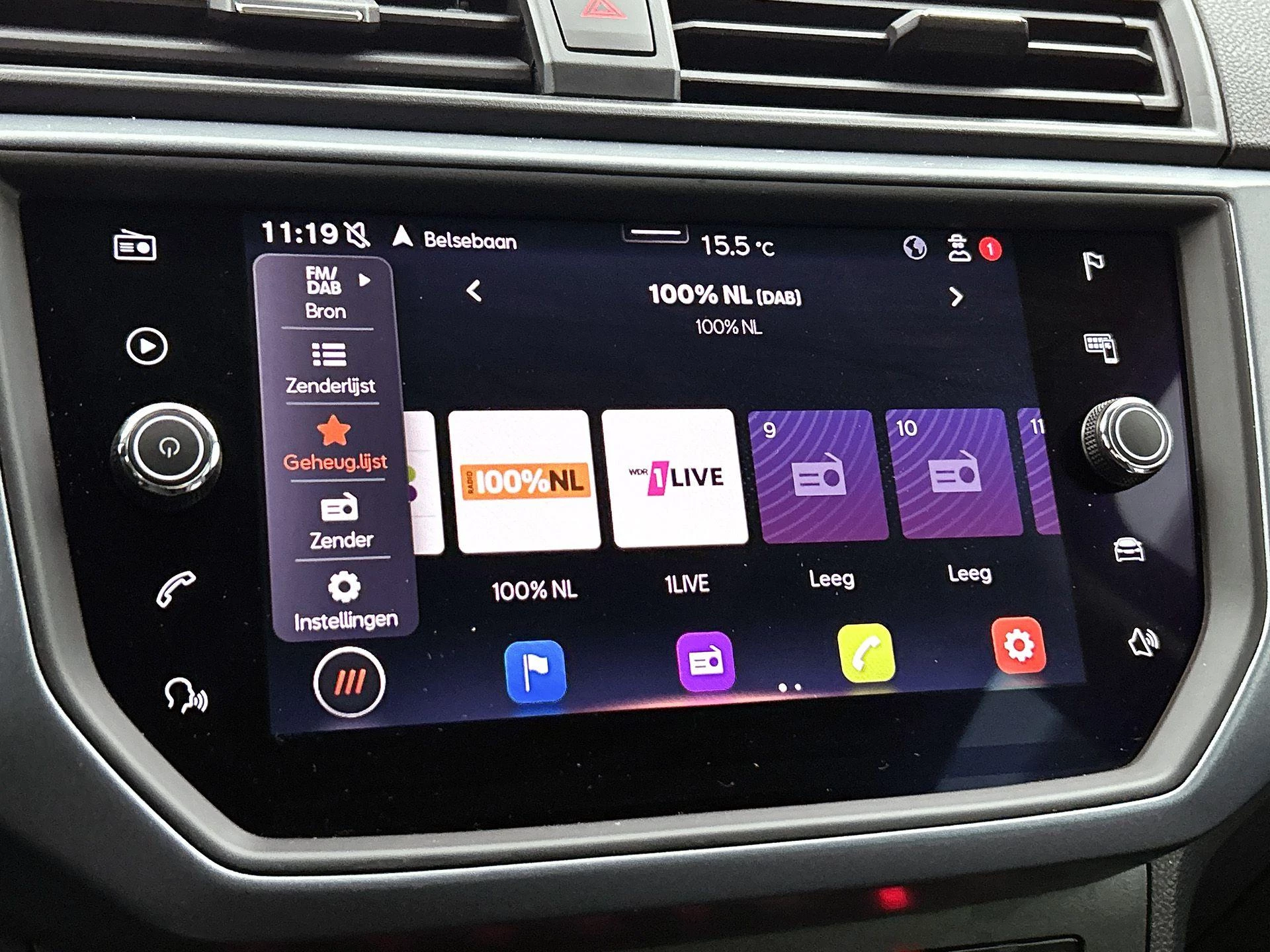 SEAT-Arona-image-6