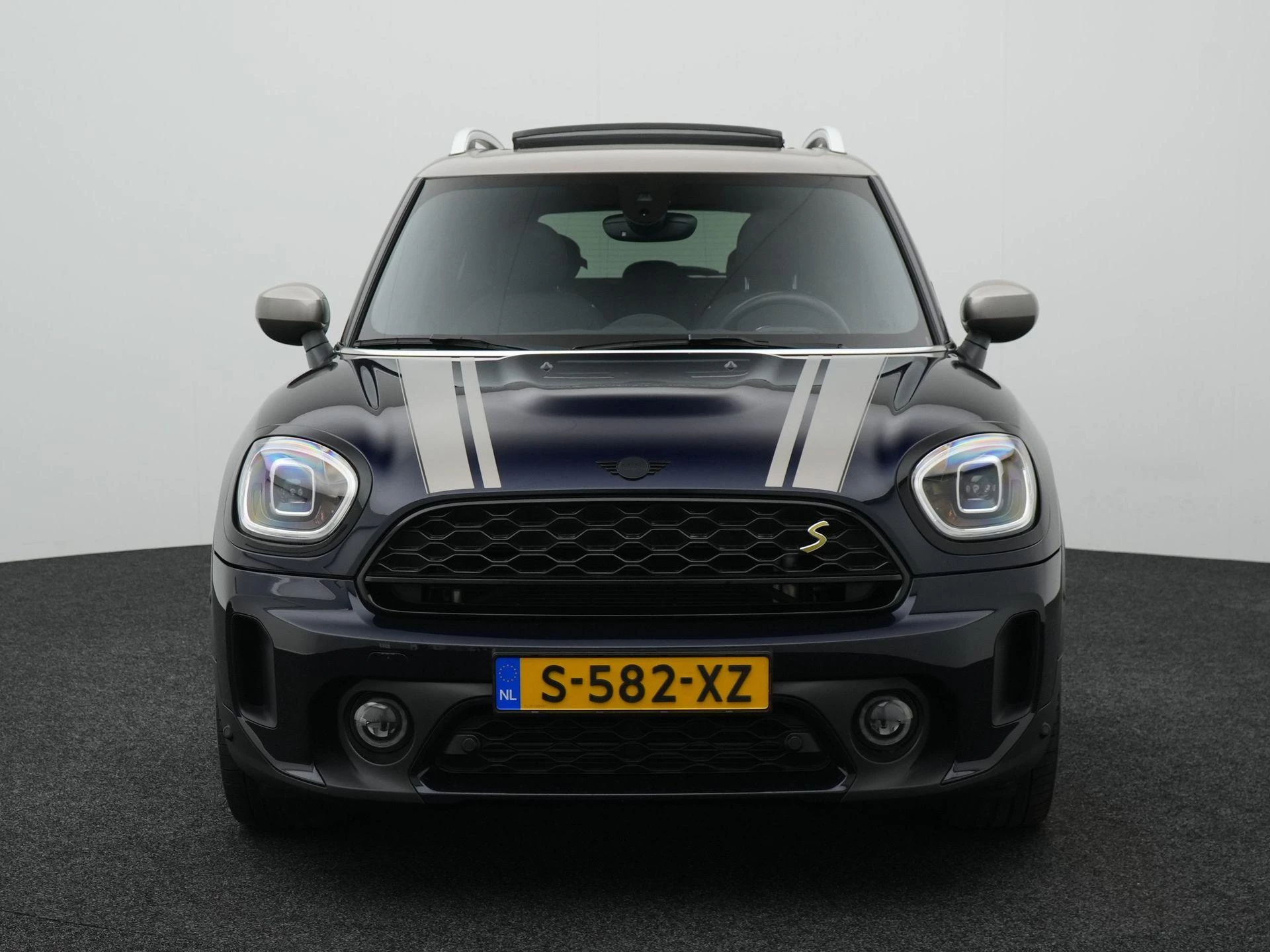 MINI-Countryman-image-2