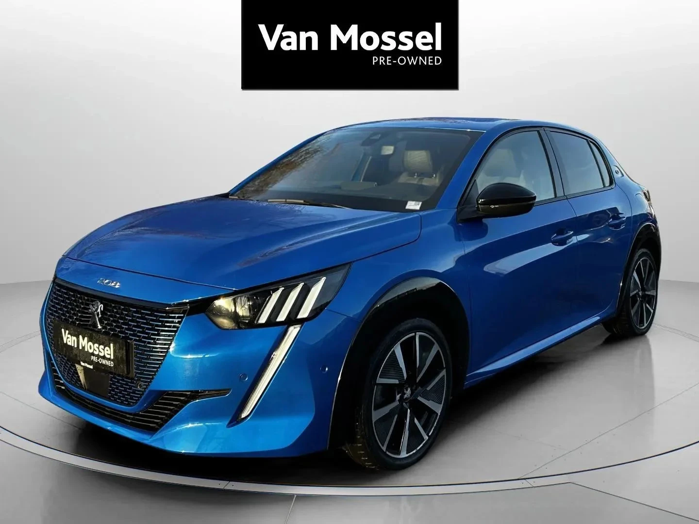 Peugeot-e-208-image-0