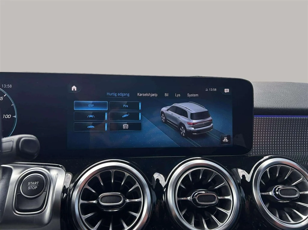 Mercedes-Benz-EQB-image-15