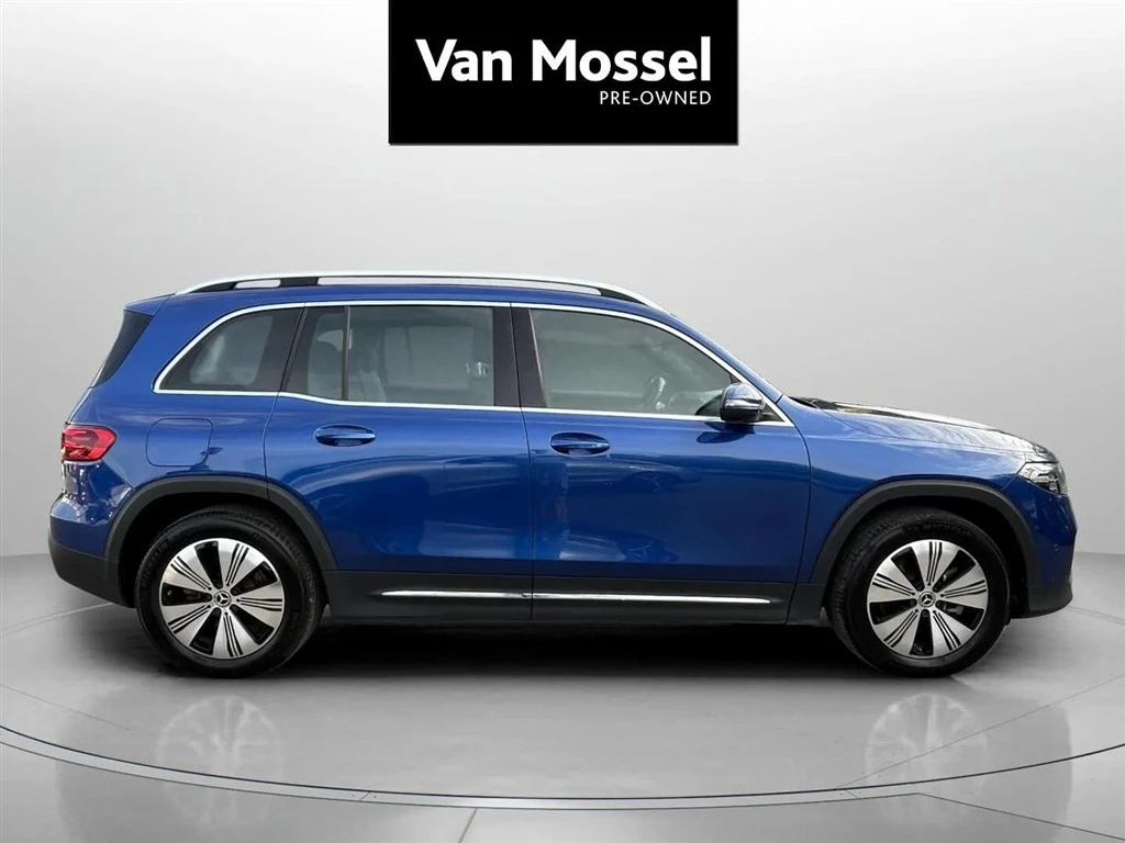 Mercedes-Benz-EQB-image-3
