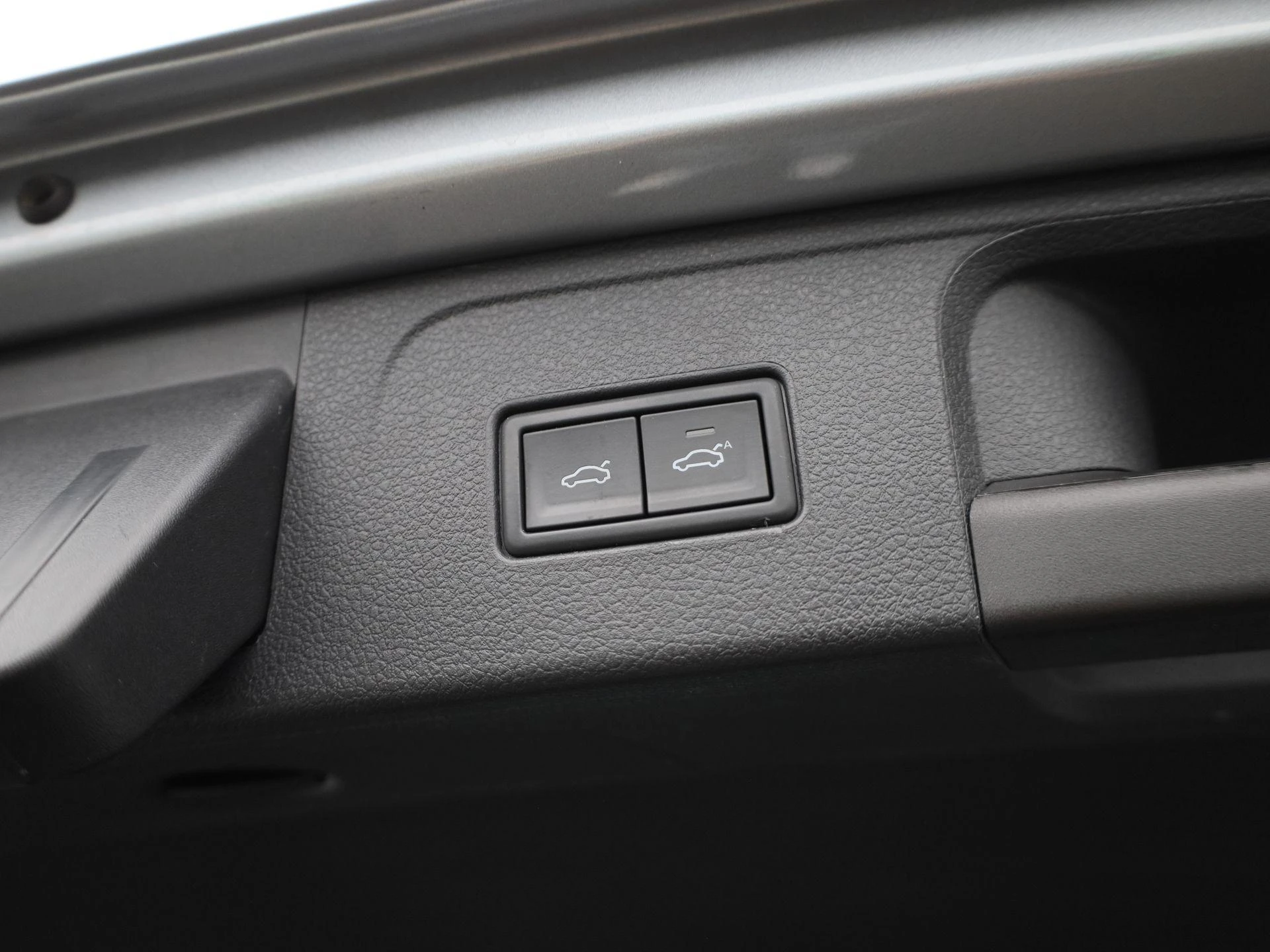 Volkswagen-Passat-image-12