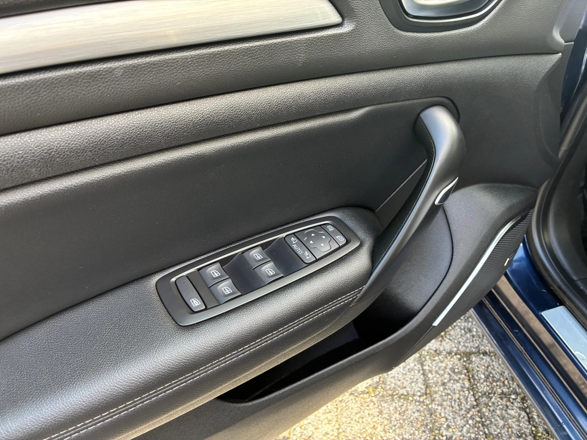 Renault-Mégane-image-9