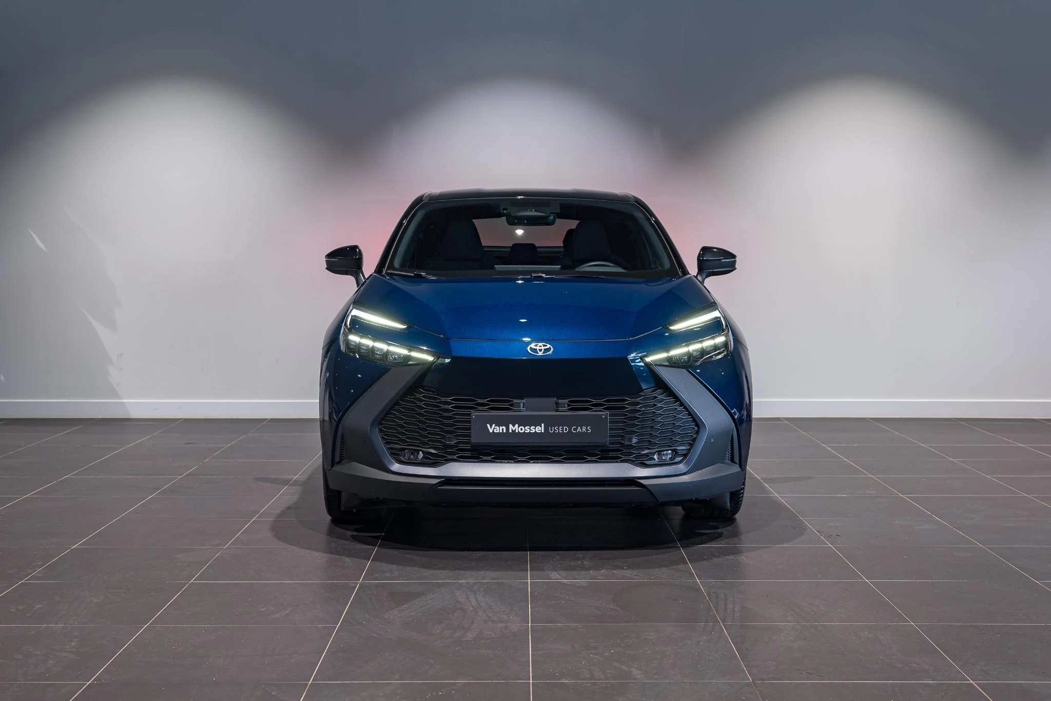 Toyota-C-HR-image-1