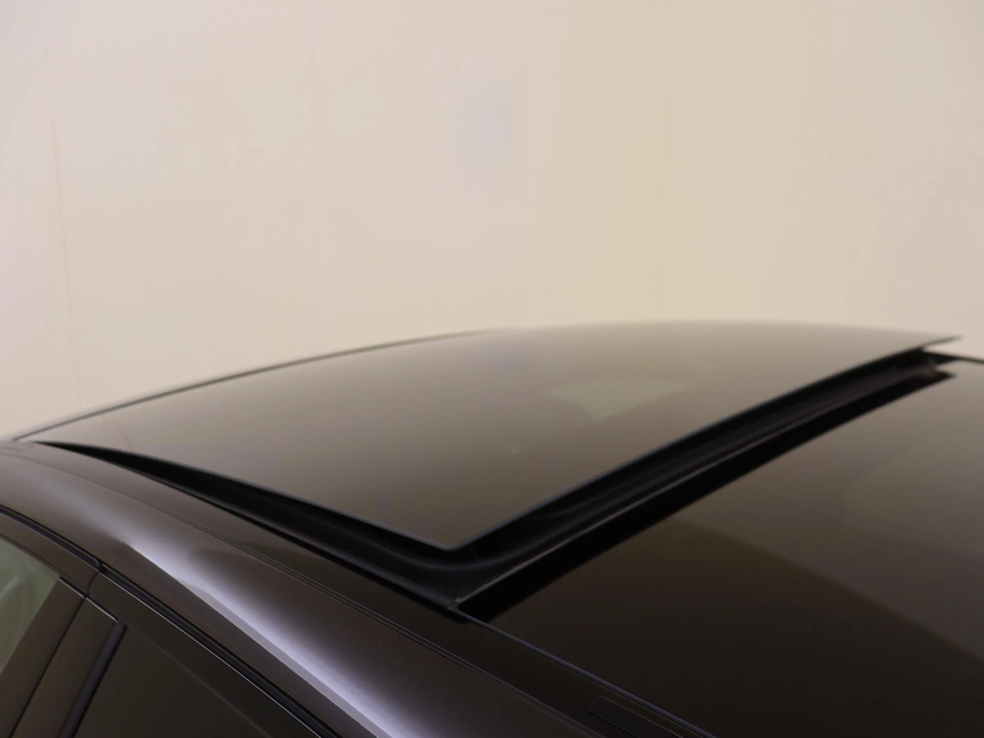 Mercedes-Benz-C-Klasse-image-27