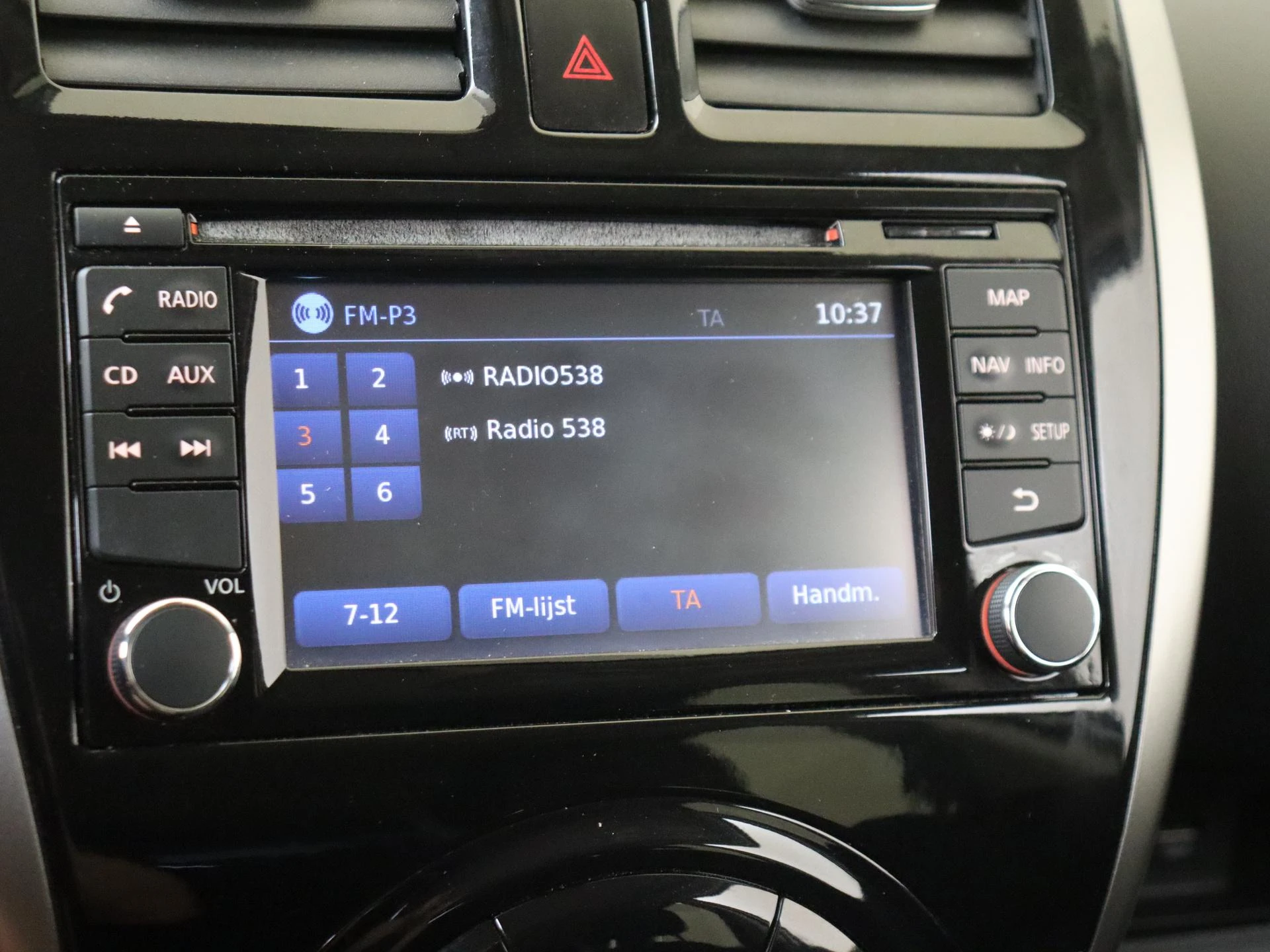 Nissan-Micra-image-17