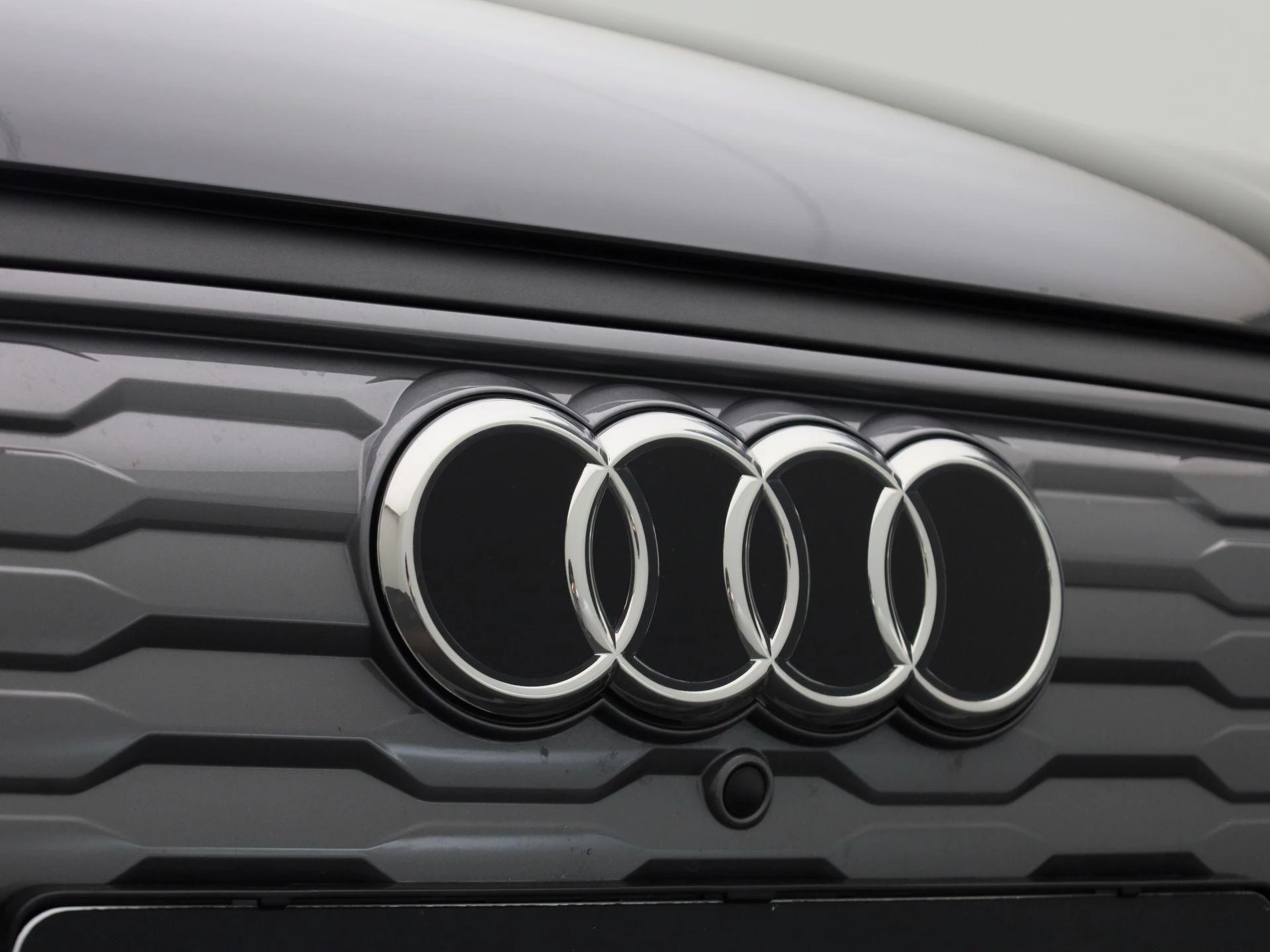 Audi-Q4 e-tron-image-44