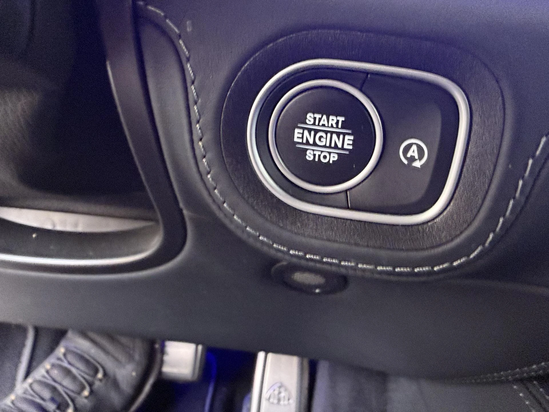 Mercedes-Benz-GLS-image-21