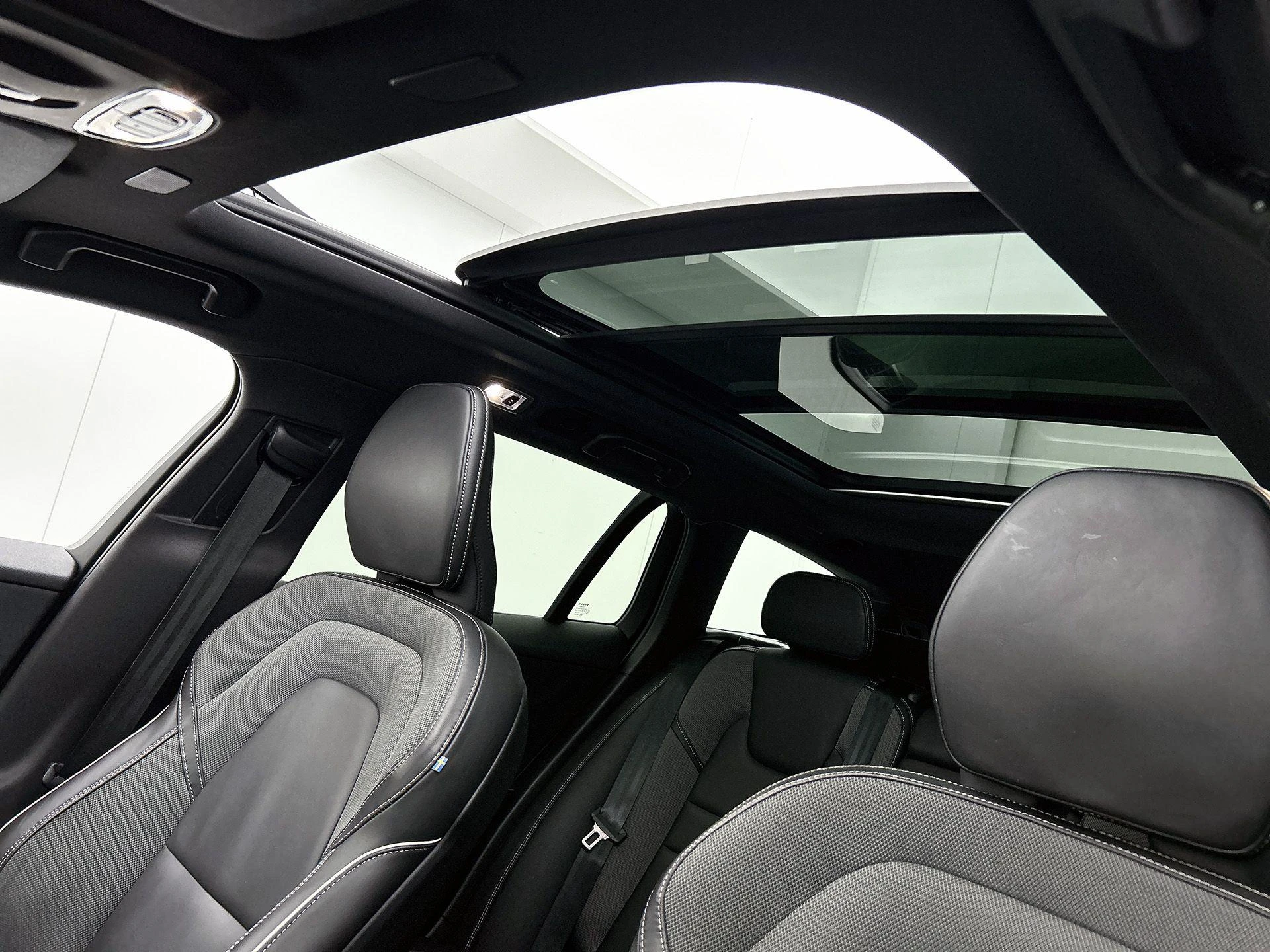 Volvo-V60-image-31