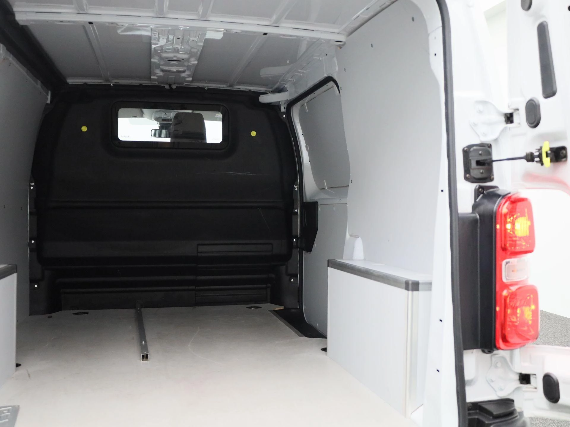 Citroën Jumpy M 2.0 BlueHDi 145 S&S MAN6