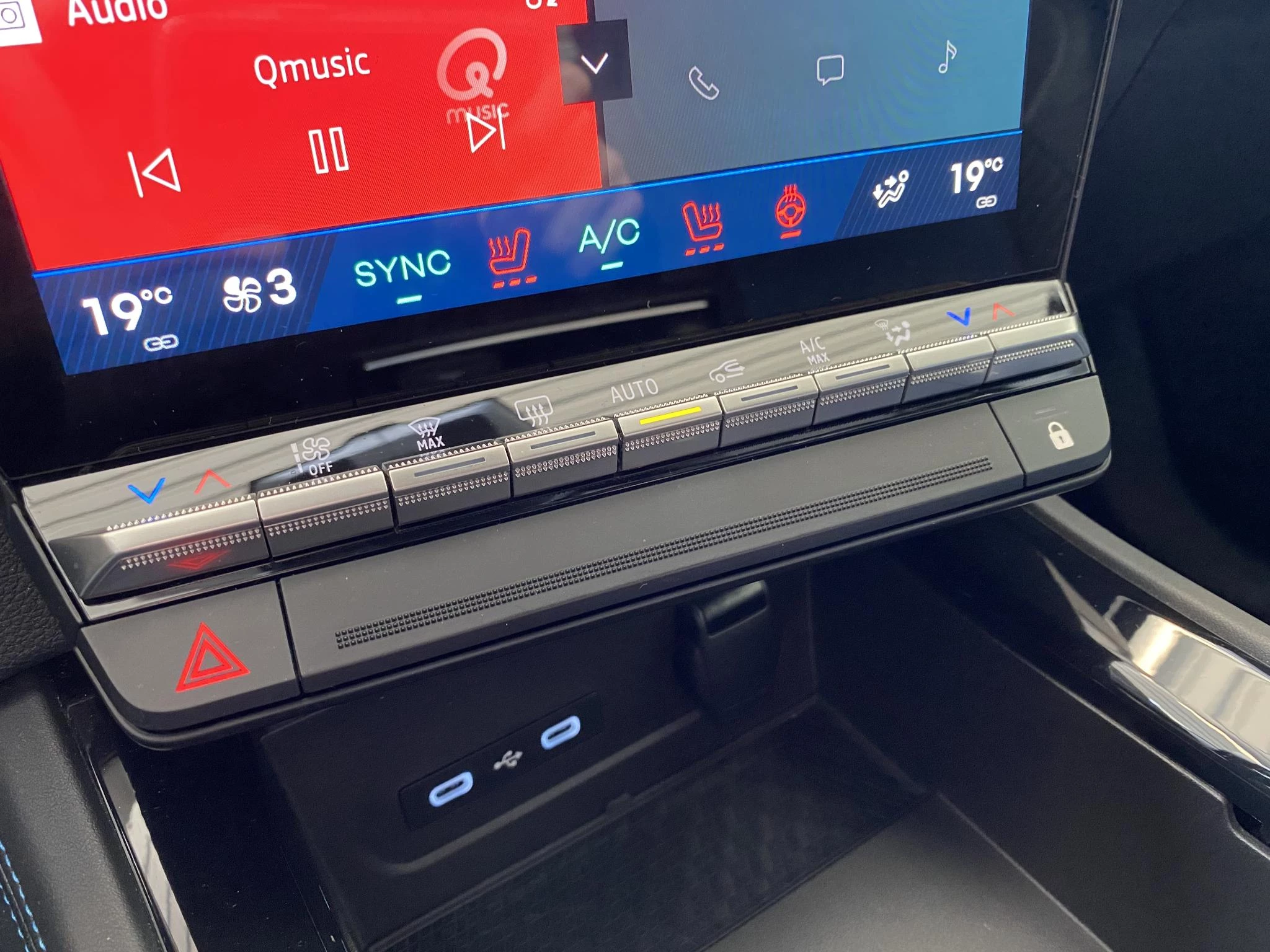 Renault Rafale hyper hybrid E-Tech 4x4 Esprit Alpine
