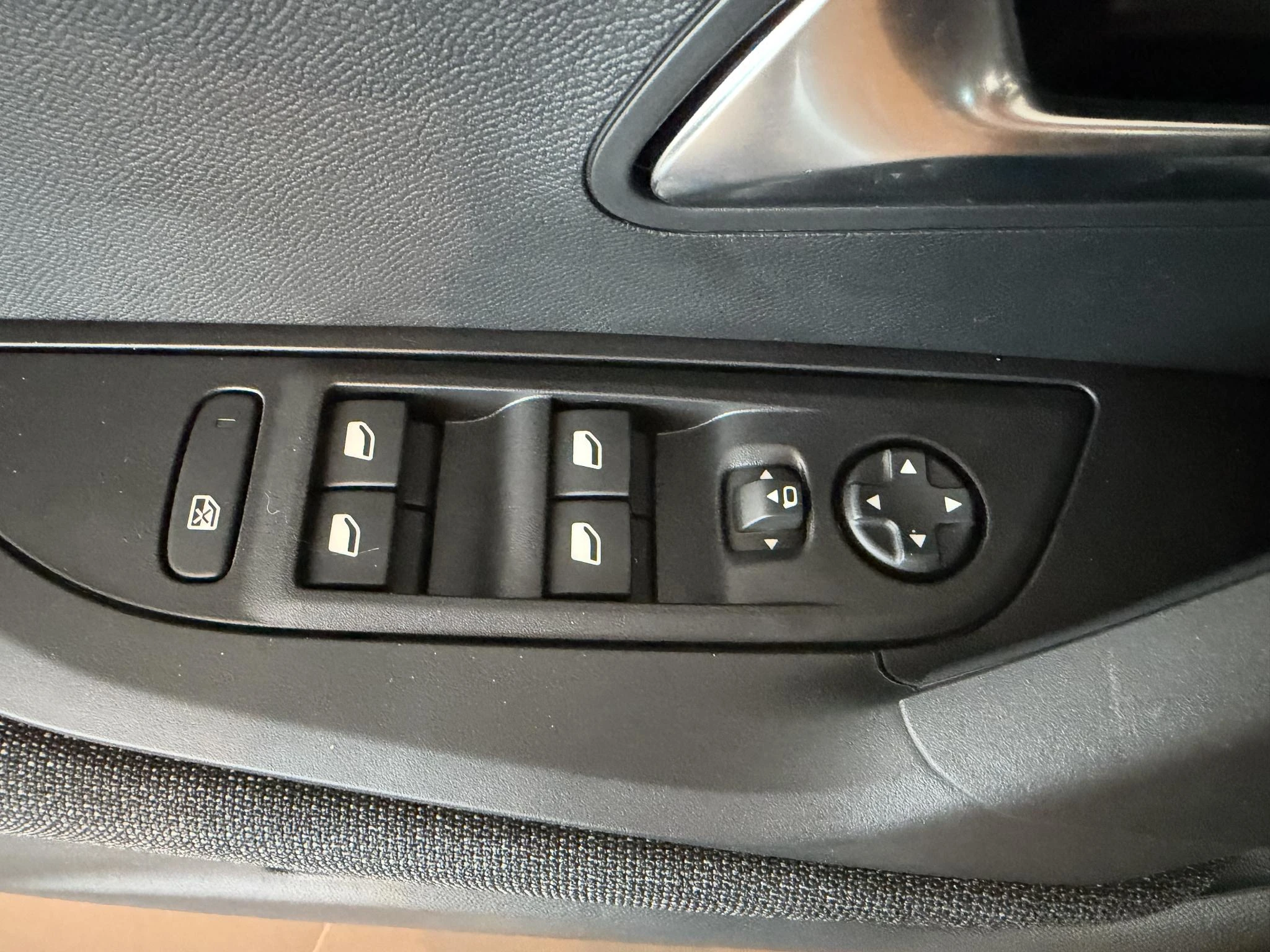 Peugeot-2008-image-15