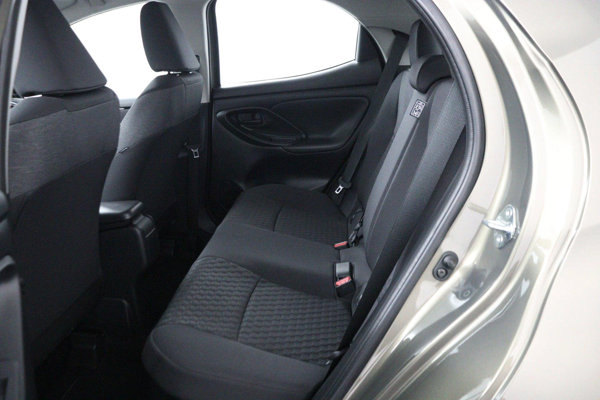 Mazda-2 Hybrid-image-14
