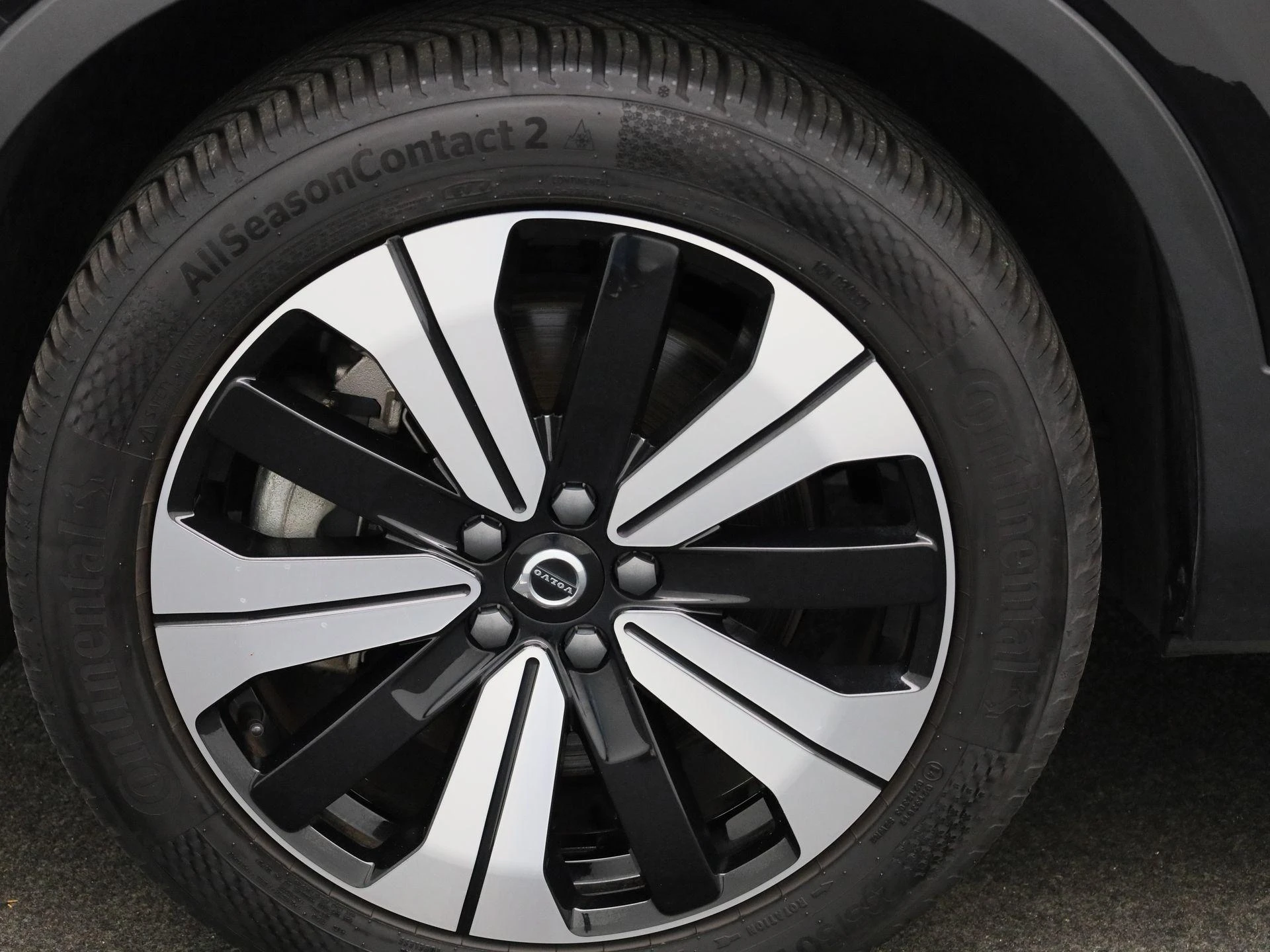 Volvo-XC40-image-13