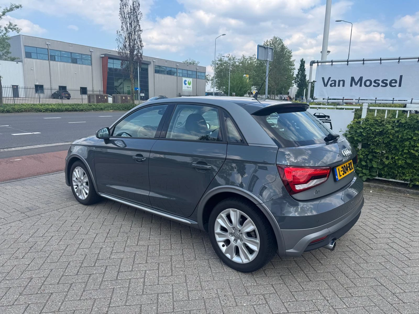 Audi-A1 Sportback-image-5