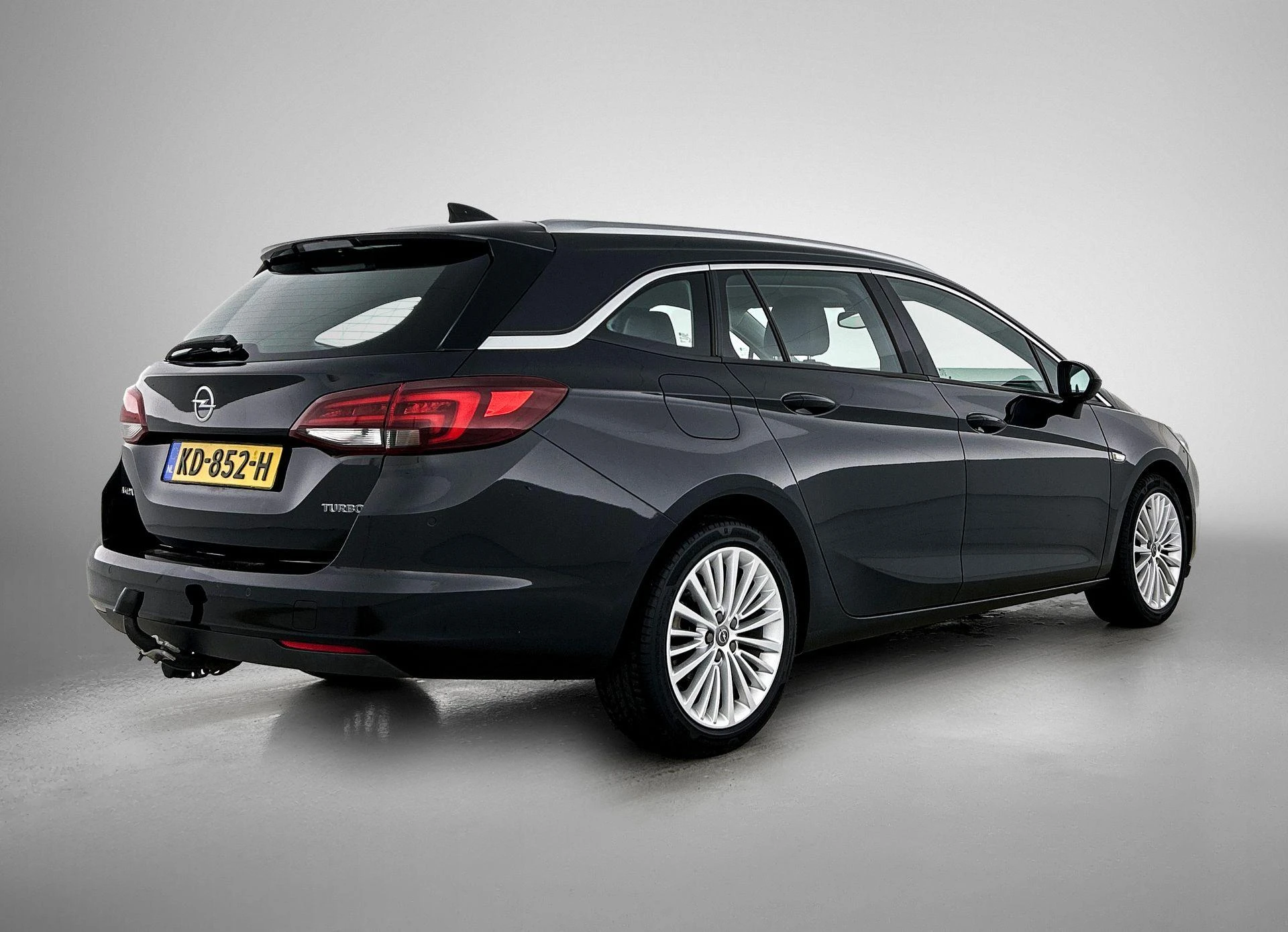 Opel-Astra-image-3
