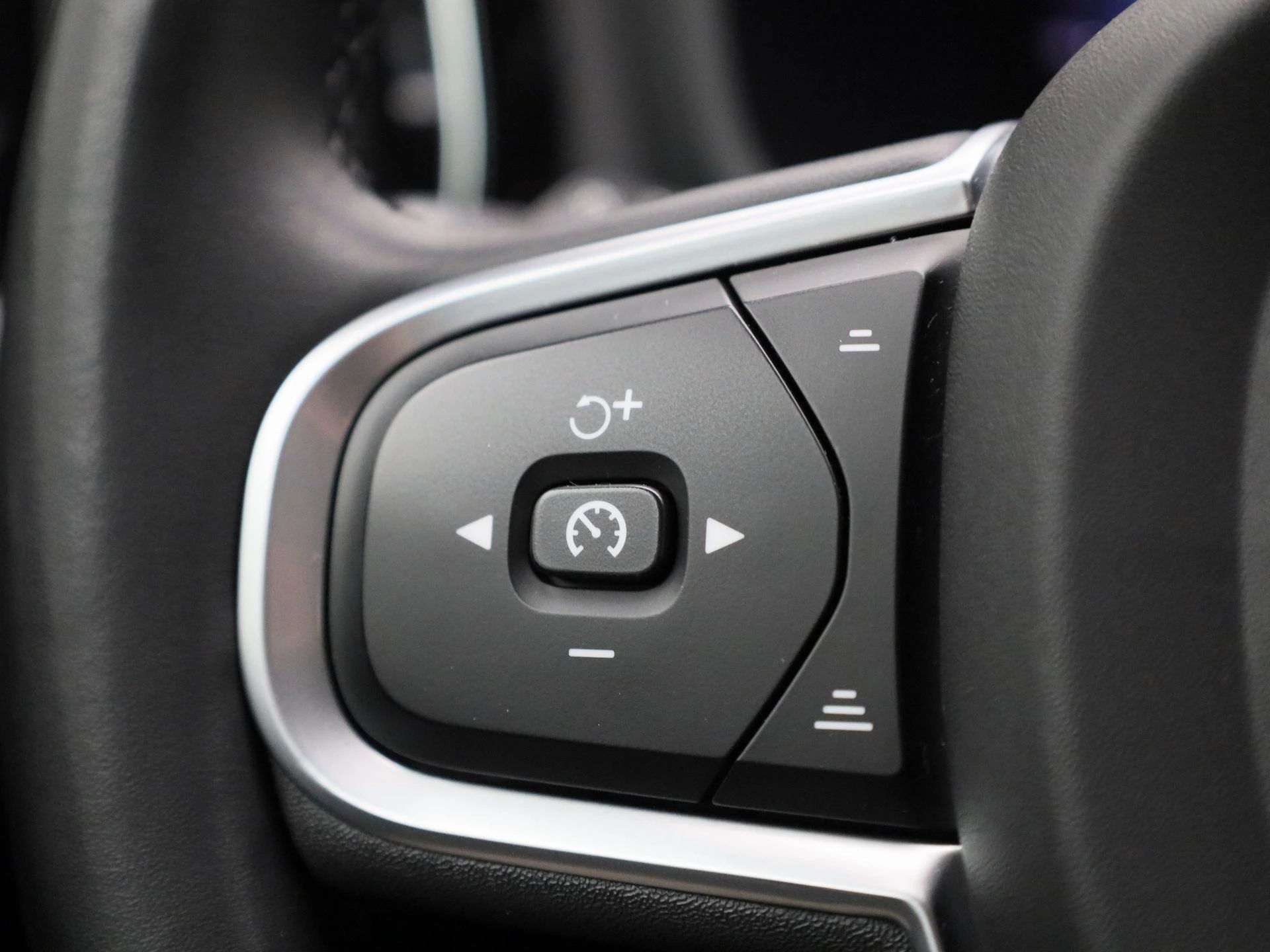 Volvo-V60-image-18