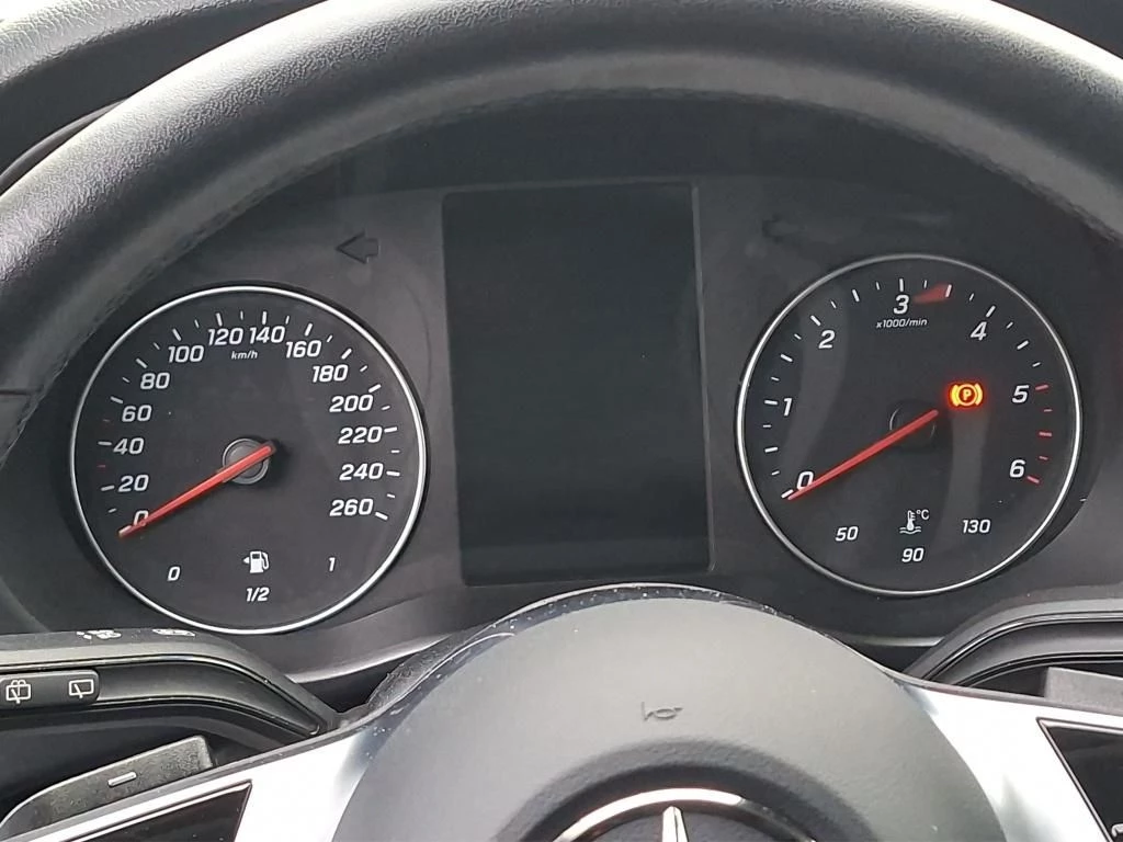 Mercedes-Benz Vito 116 TOURER NAVI KAMERA MBUX 2x KLIMA TourerW447 Vito 116 TOURER NAVI KAMERA MBUX 2x KLIMA Tourer