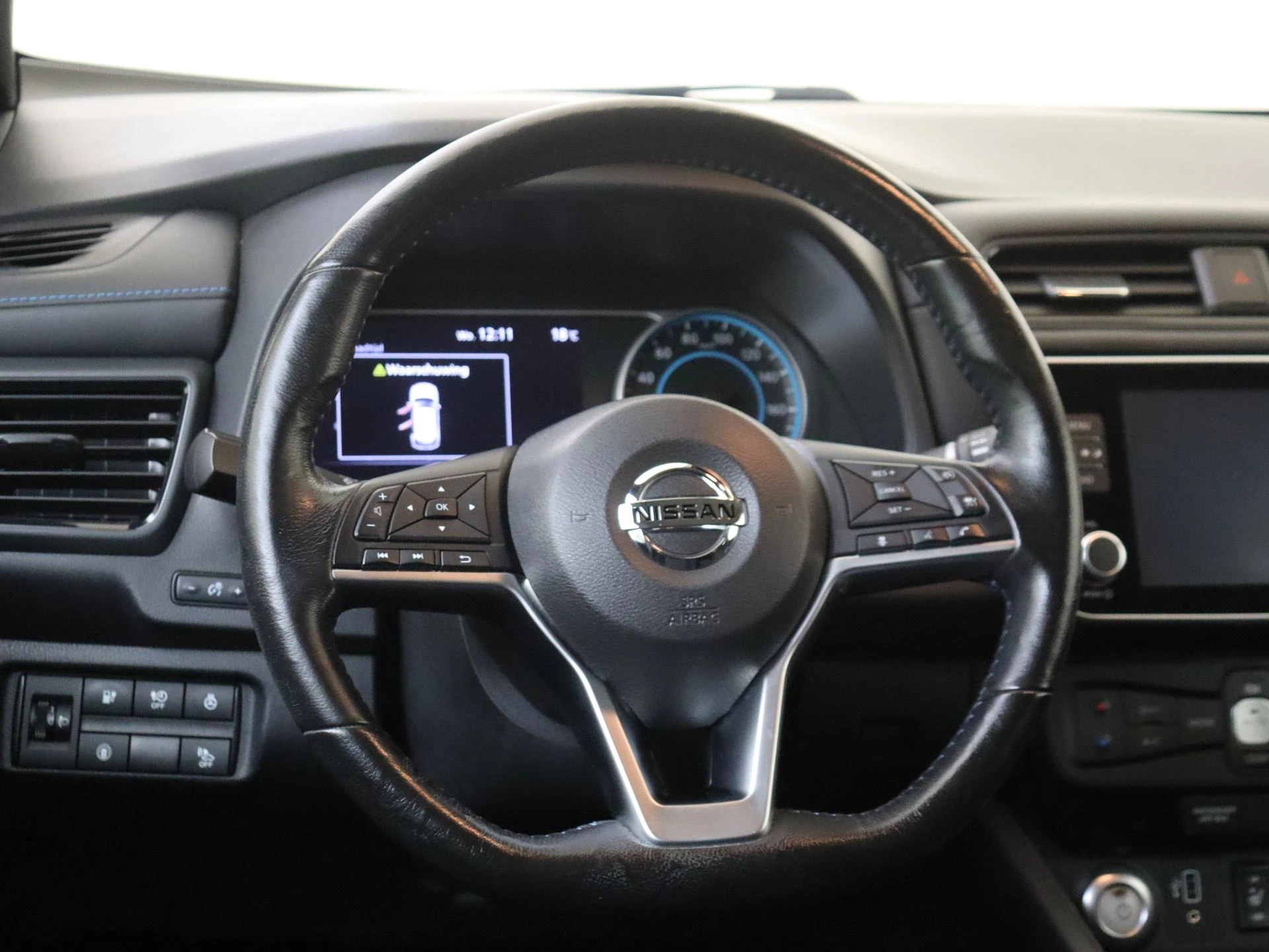 Nissan-Leaf-image-9